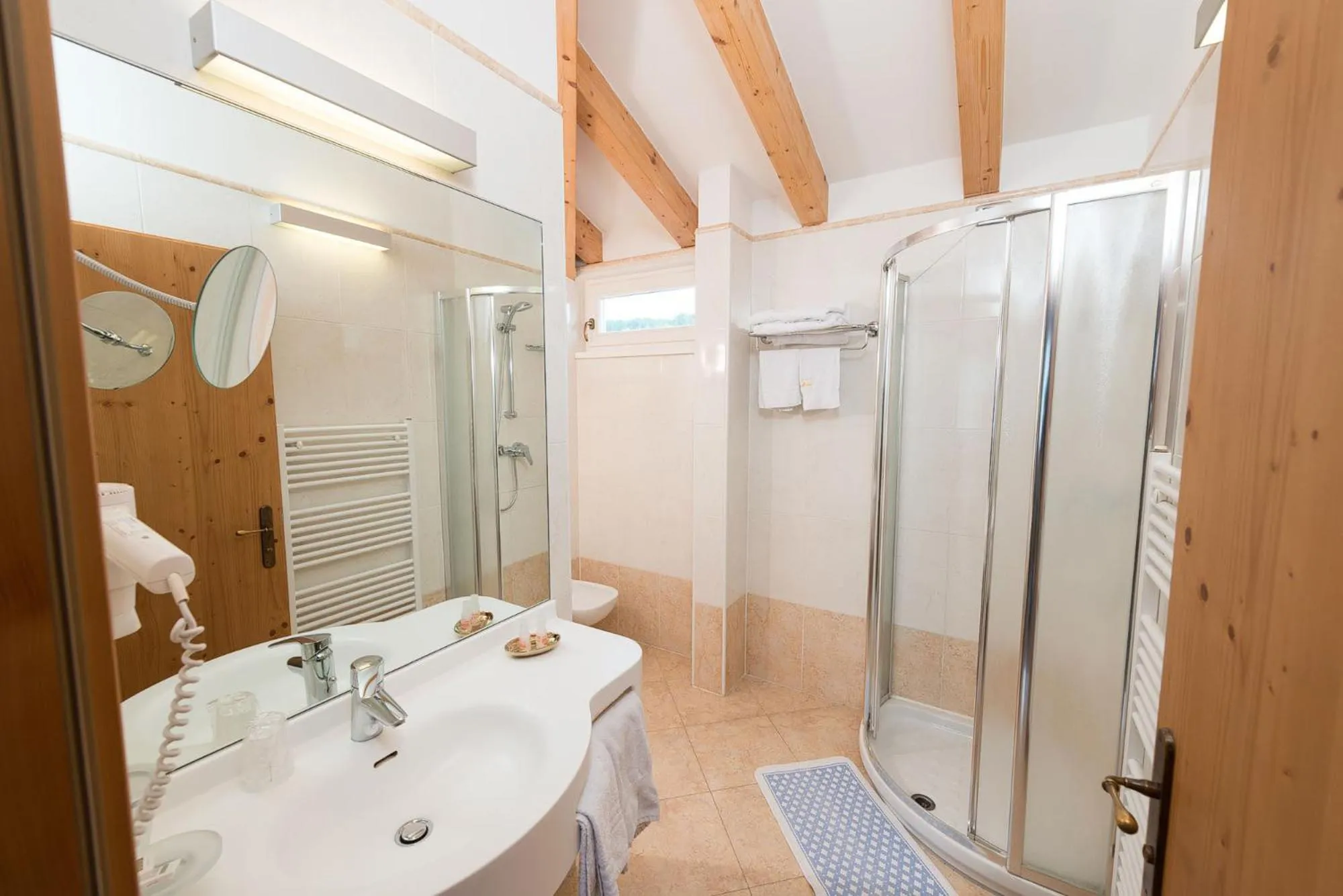 Bathroom in Lady Maria Hotel Wellness & Resort