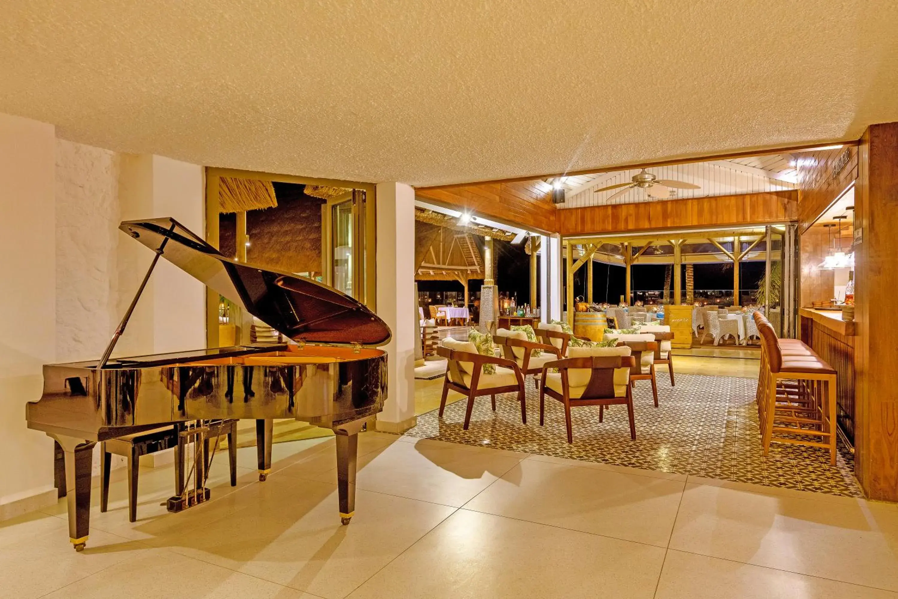 Lounge or bar in Seasense Boutique Hotel & Spa Lounge or bar in Seasense Boutique Hotel & Spa