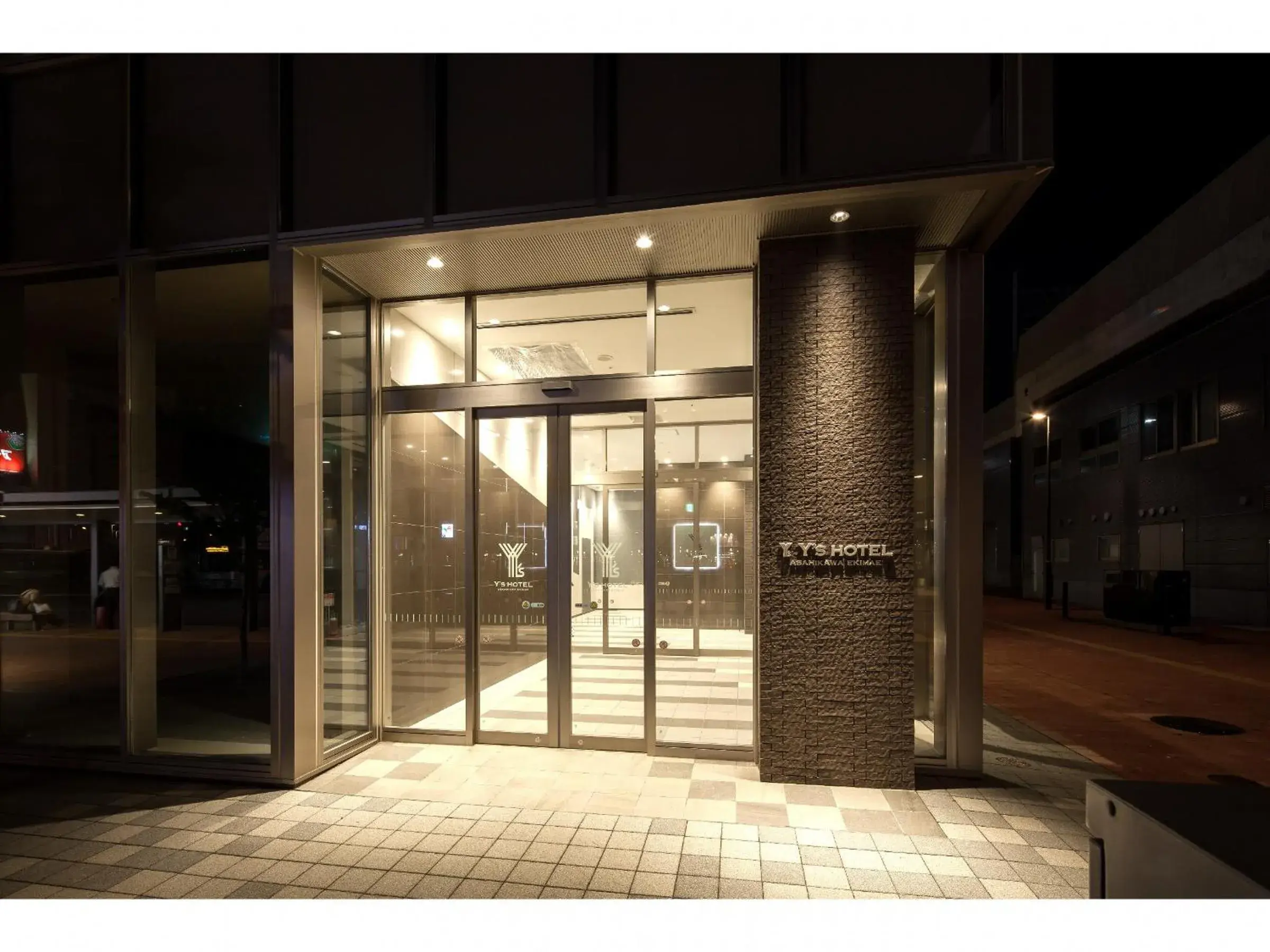 Facade/entrance in Y's Hotel Asahikawa Ekimae Facade/entrance in Y's Hotel Asahikawa Ekimae