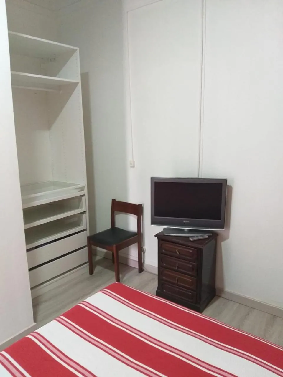 Triple Room with Private Bathroom in Hostal Africa Do Sul