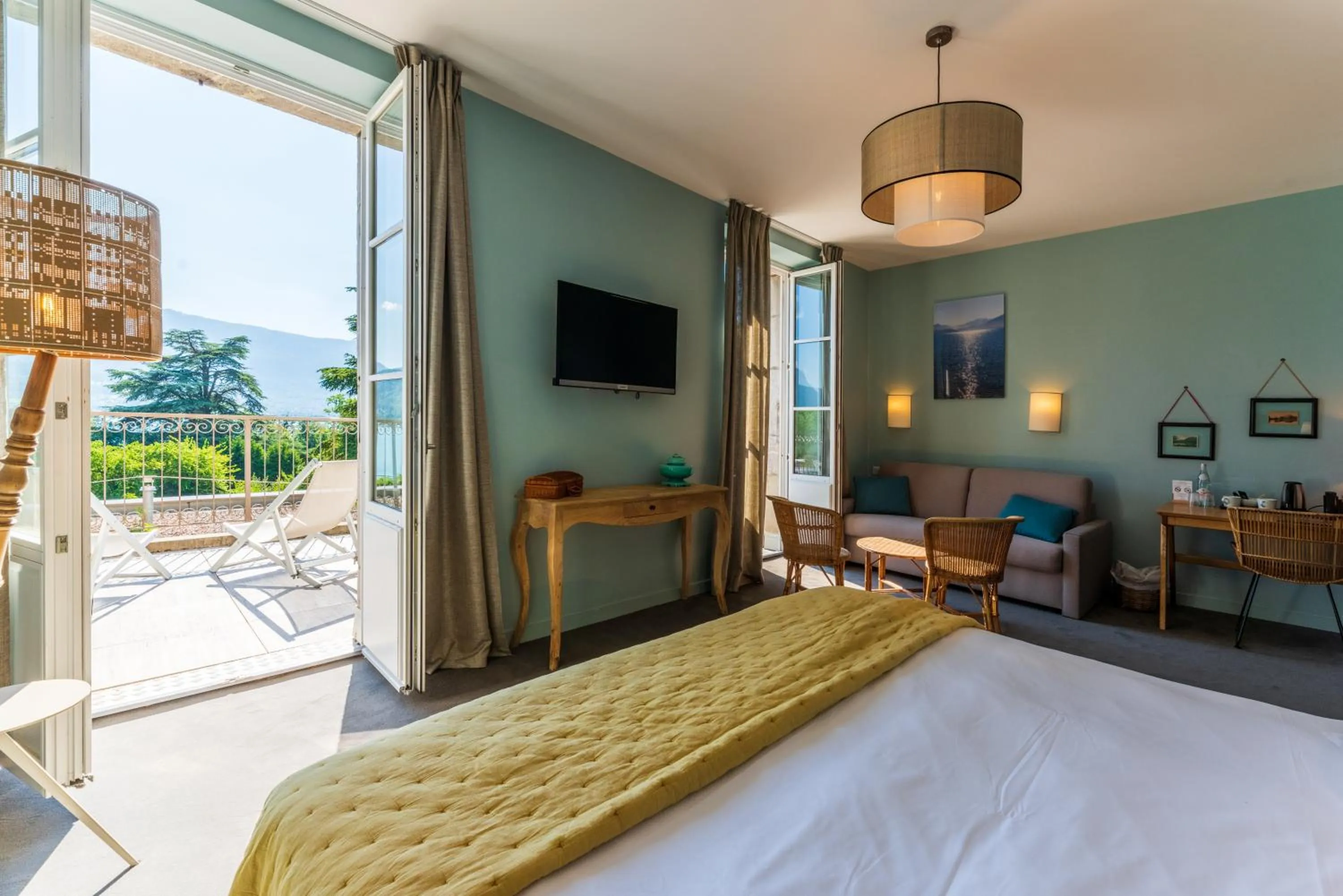 Photo of the whole room, Bed in Hôtel Beau Site Talloires B SPA