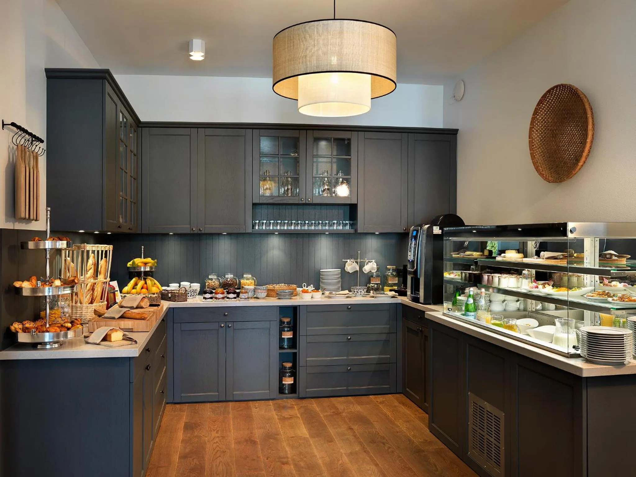 Buffet breakfast in Hôtel Beau Site Talloires B SPA