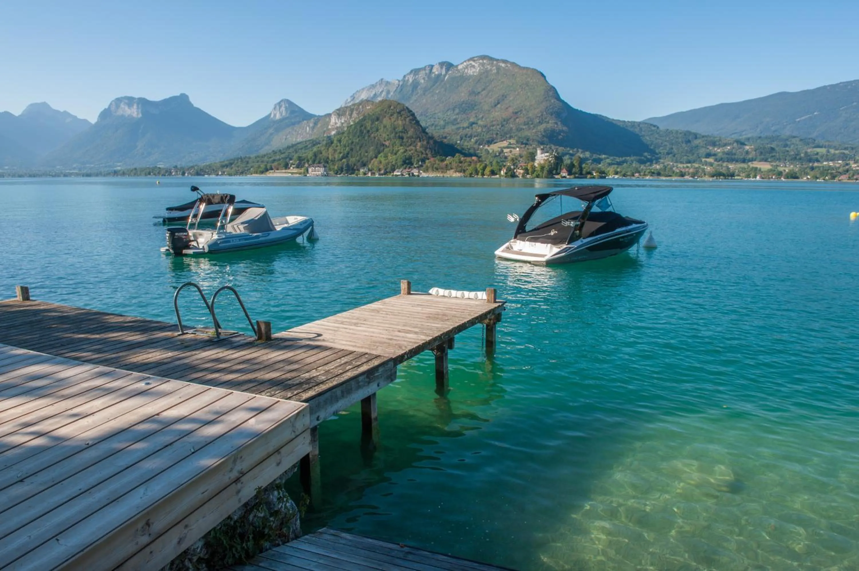 Natural landscape in Hôtel Beau Site Talloires B SPA
