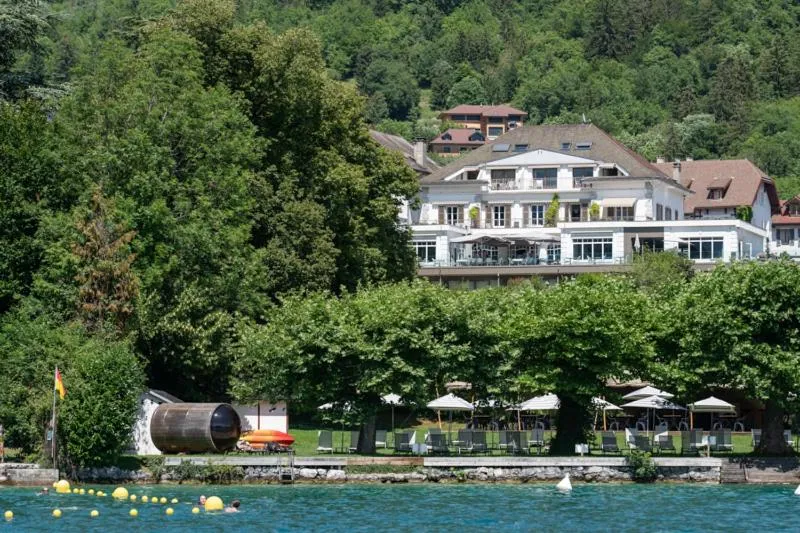 Property building in Hôtel Beau Site Talloires B SPA