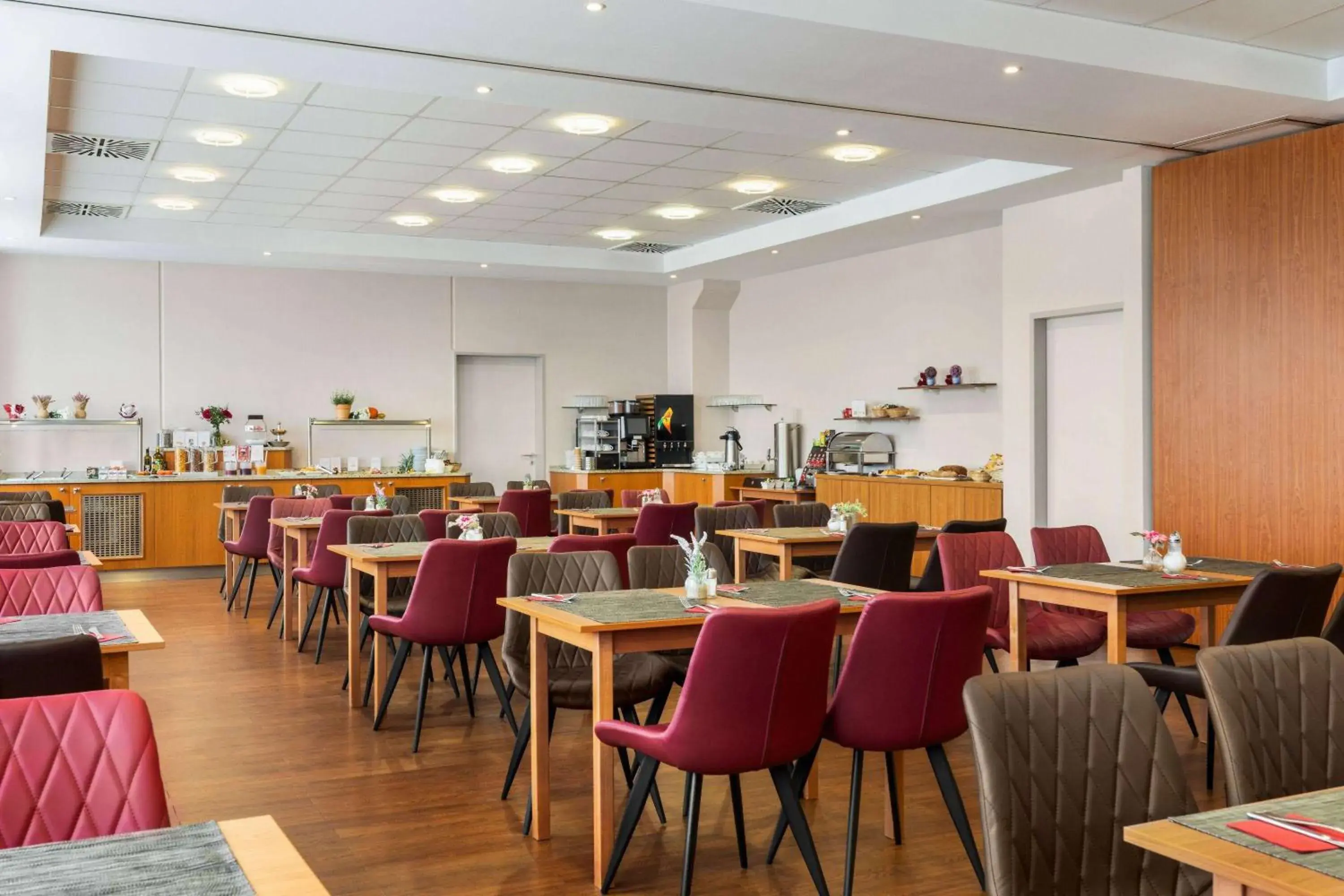 Restaurant/places to eat in Amedia Express Passau, Trademark Collection by Wyndham Restaurant/places to eat in Amedia Express Passau, Trademark Collection by Wyndham