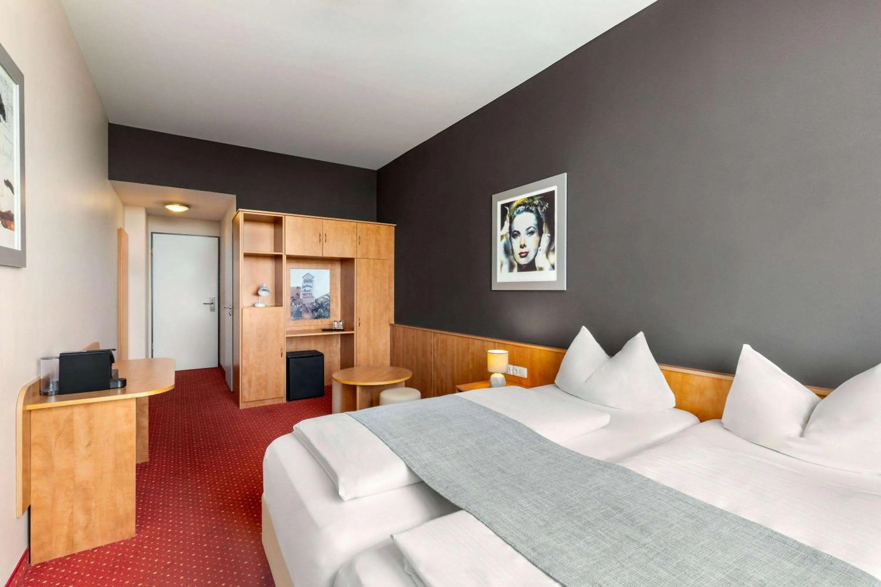 Photo of the whole room, Bed in Amedia Express Passau, Trademark Collection by Wyndham