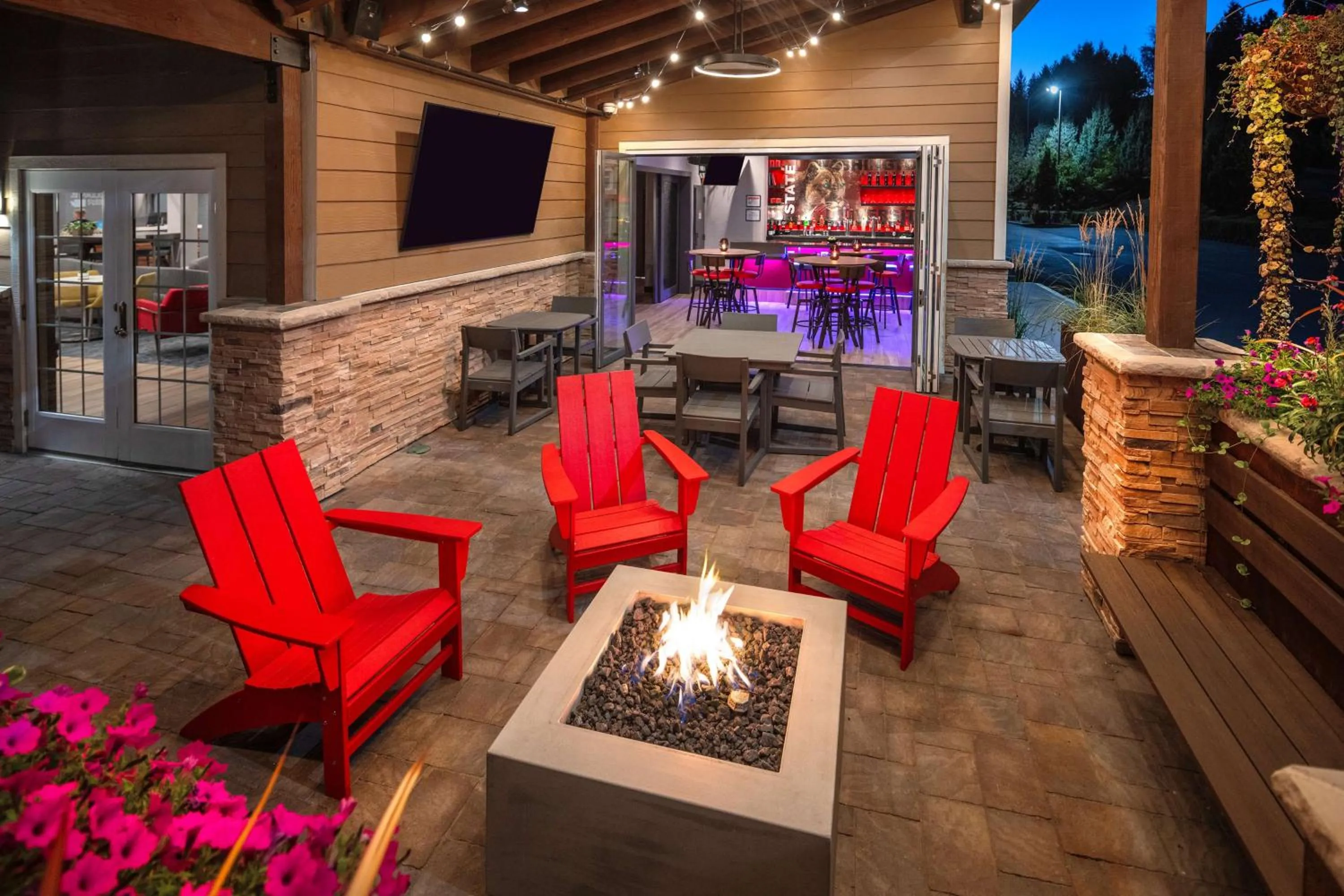 Lounge or bar in Hampton Inn Pullman