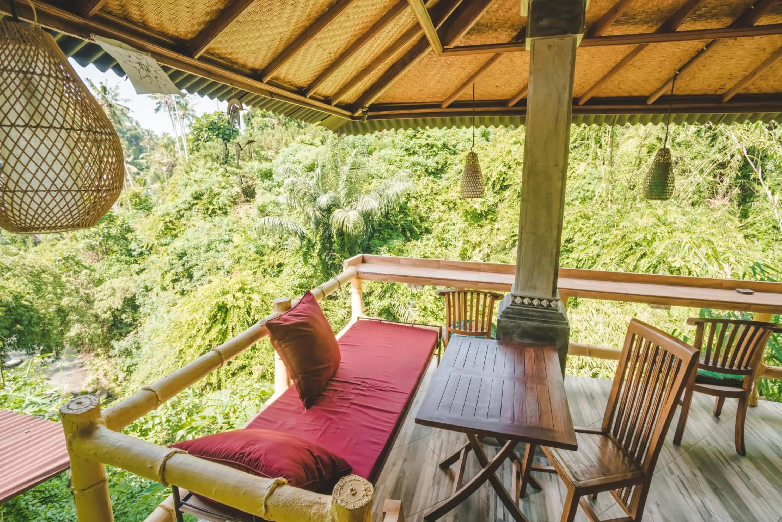 Patio in WW Backpackers