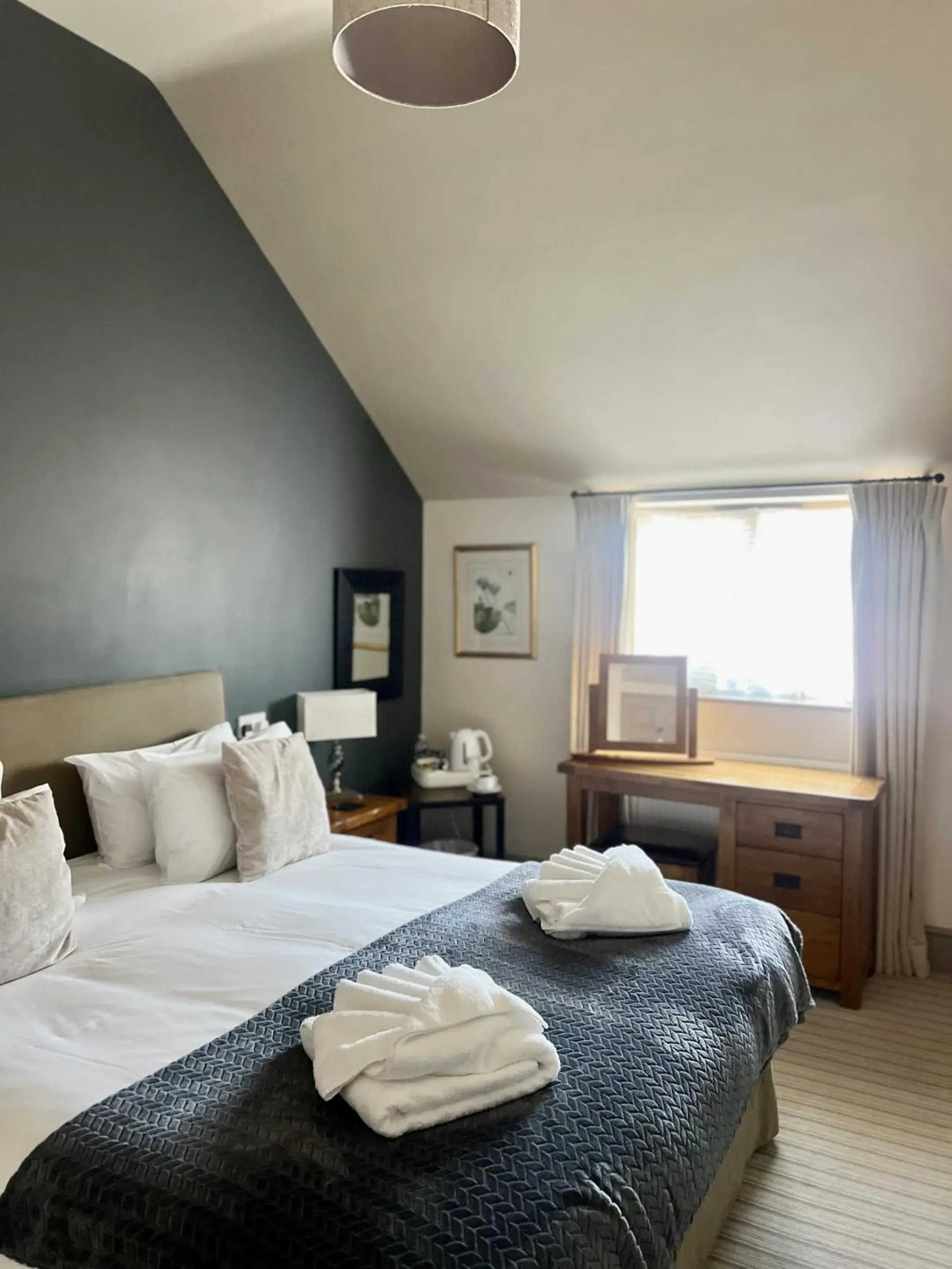 Bedroom, Bed in The Parson Woodforde Bedroom, Bed in The Parson Woodforde