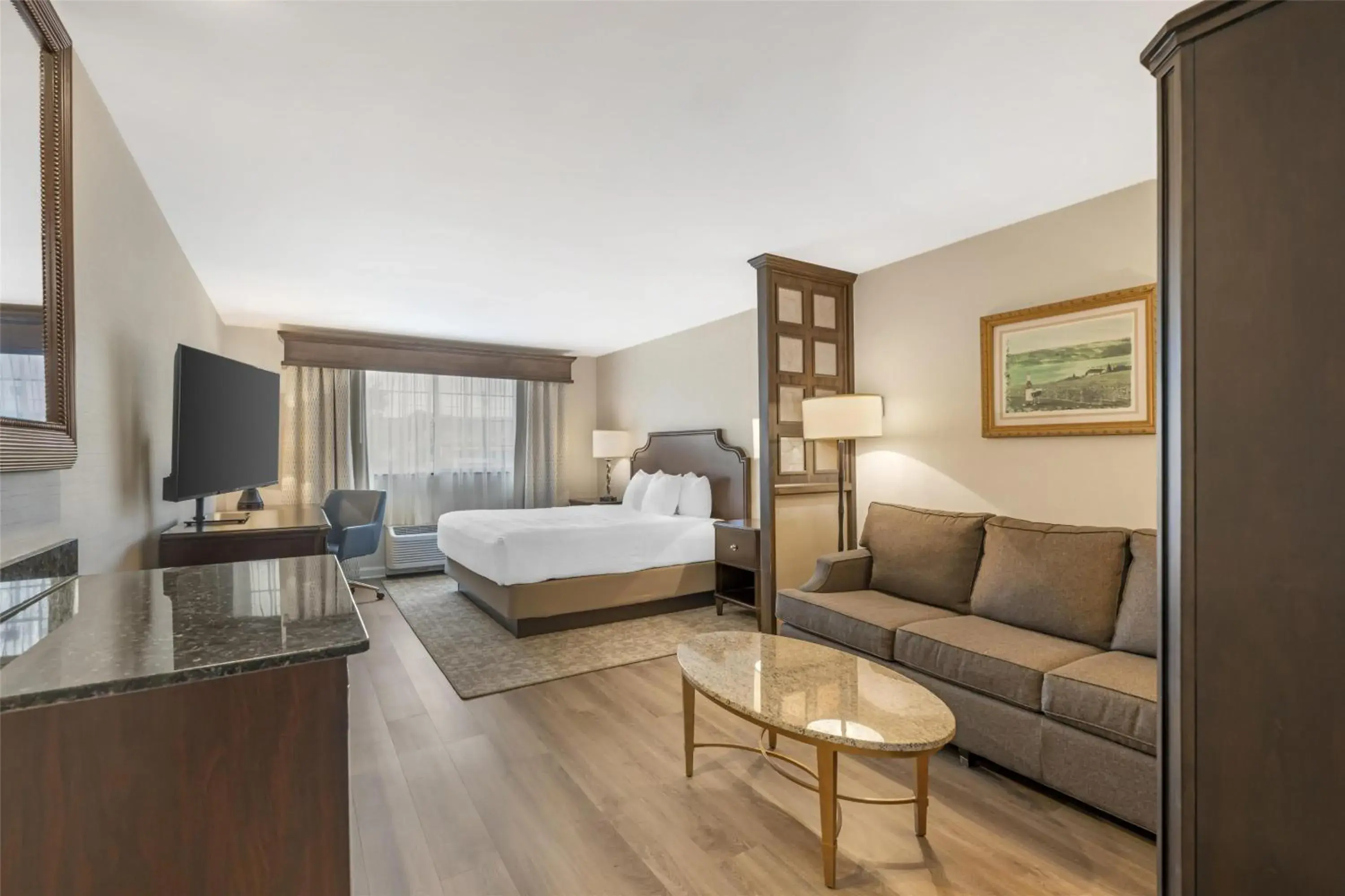 Bedroom, Bed in Best Western PLUS Vineyard Inn and Suites Bedroom, Bed in Best Western PLUS Vineyard Inn and Suites