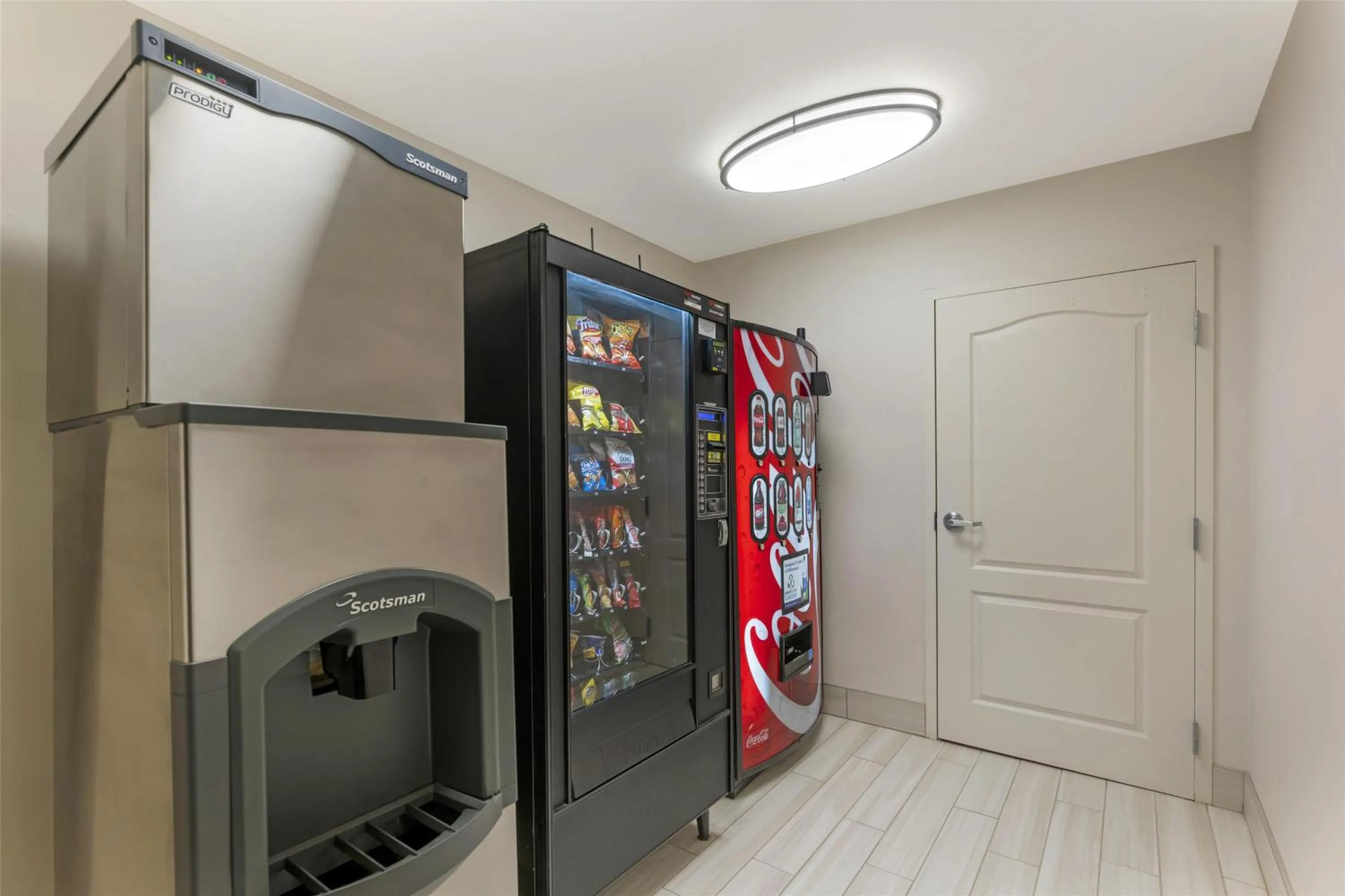 Property building in Best Western PLUS Vineyard Inn and Suites