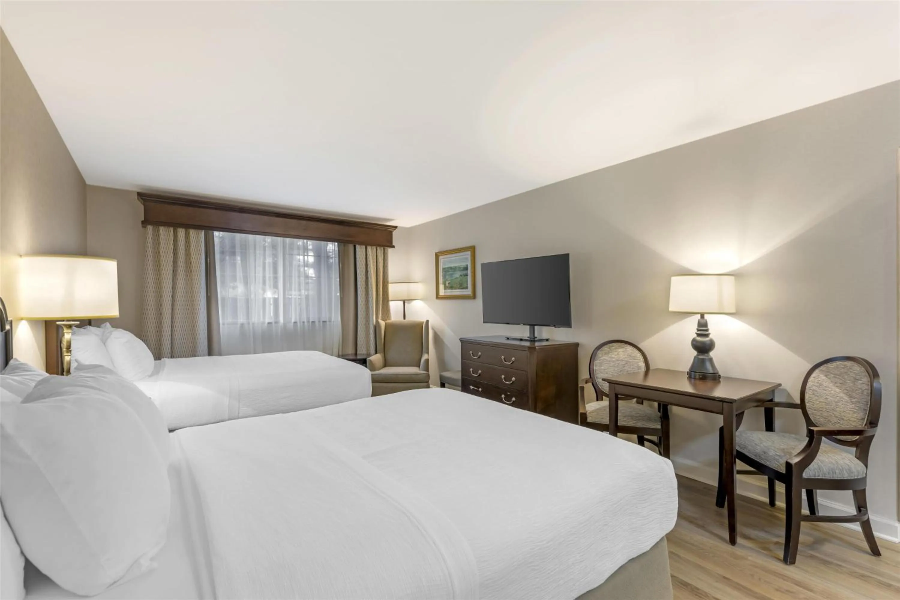 Bedroom, Bed in Best Western PLUS Vineyard Inn and Suites