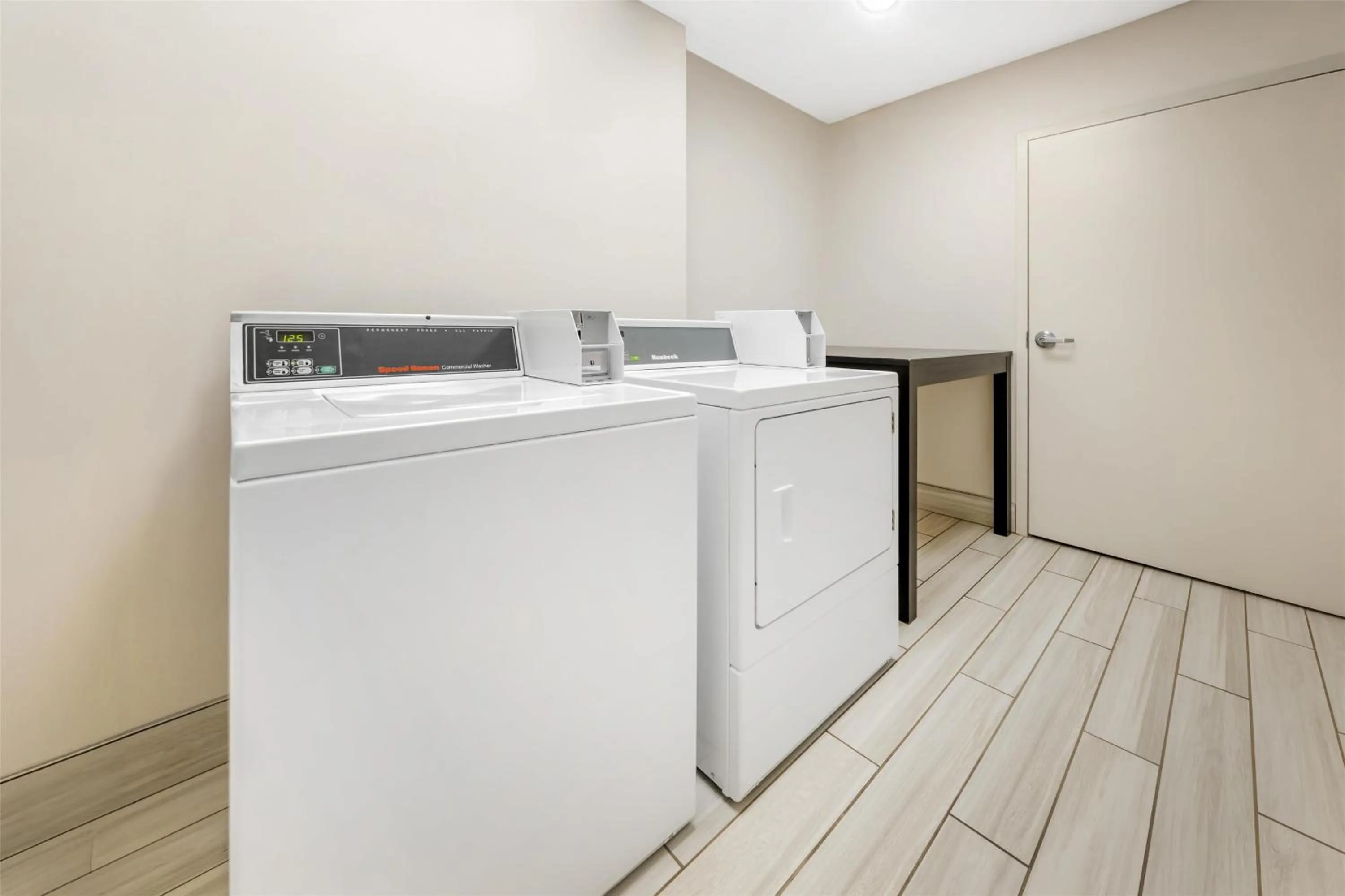 laundry in Best Western PLUS Vineyard Inn and Suites