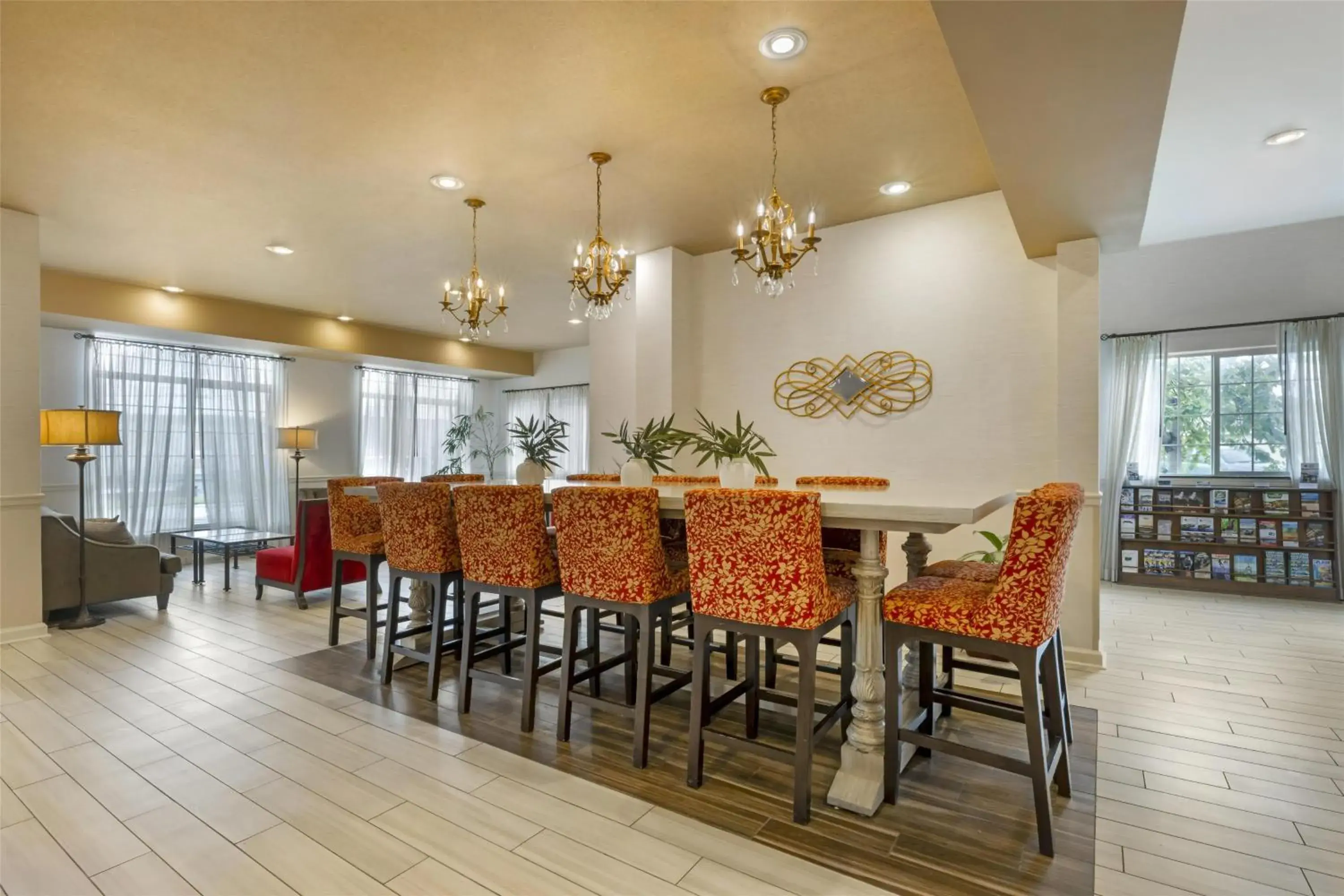 Lobby or reception in Best Western PLUS Vineyard Inn and Suites Lobby or reception in Best Western PLUS Vineyard Inn and Suites