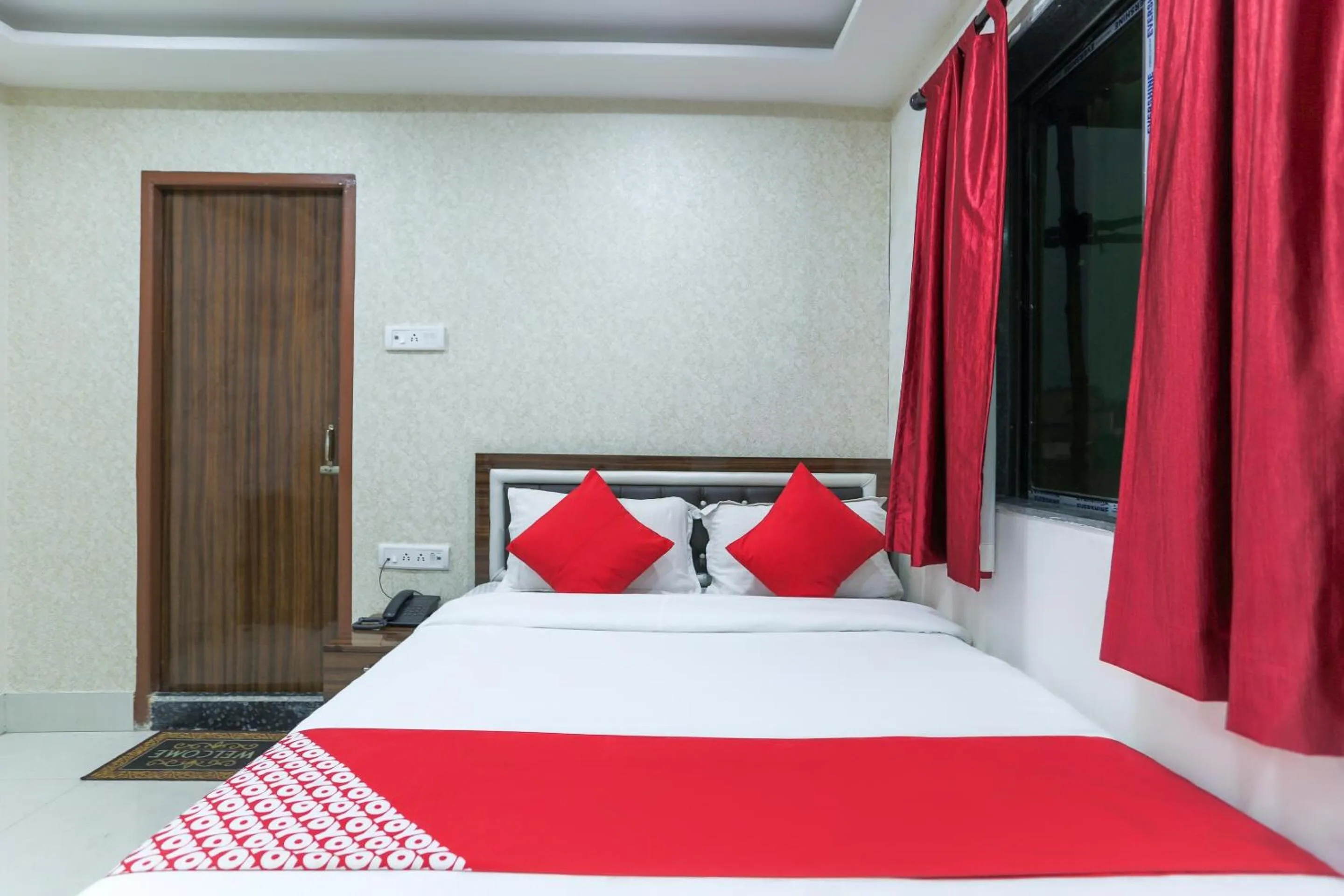 Bedroom, Bed in Super Hotel O Dk Inn Near Kalighat Kali Temple