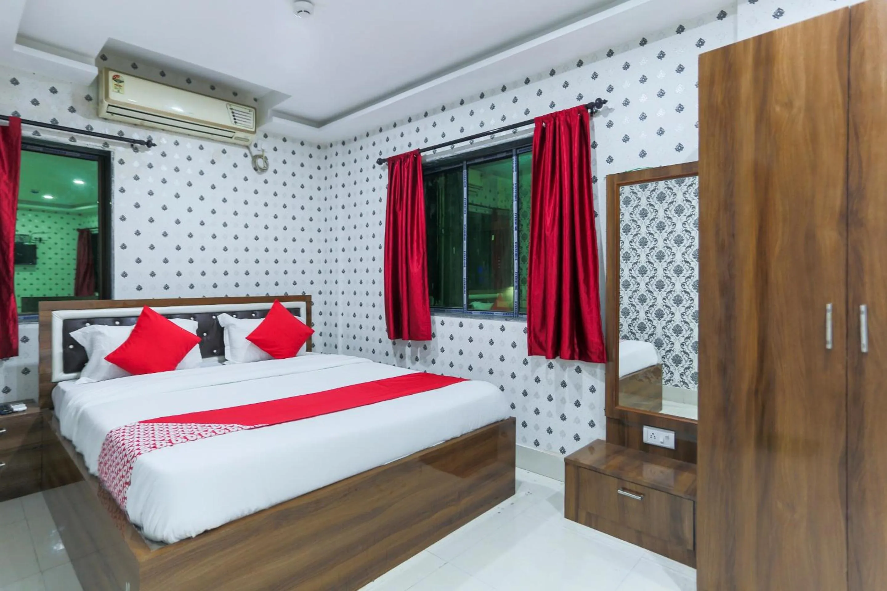 Bedroom, Bed in Super Hotel O Dk Inn Near Kalighat Kali Temple