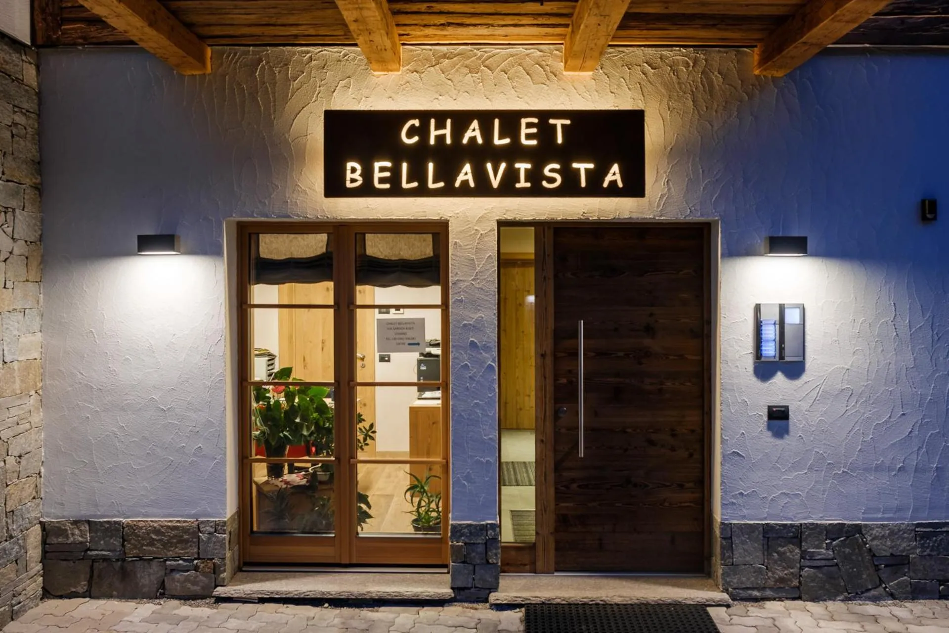 Property building in Chalet Bellavista