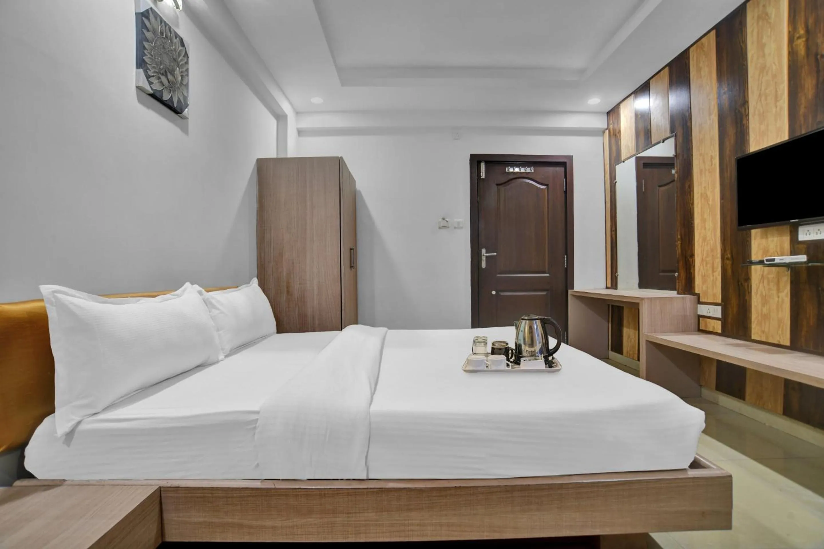 Bedroom, Bed in Super Townhouse Divya Palace