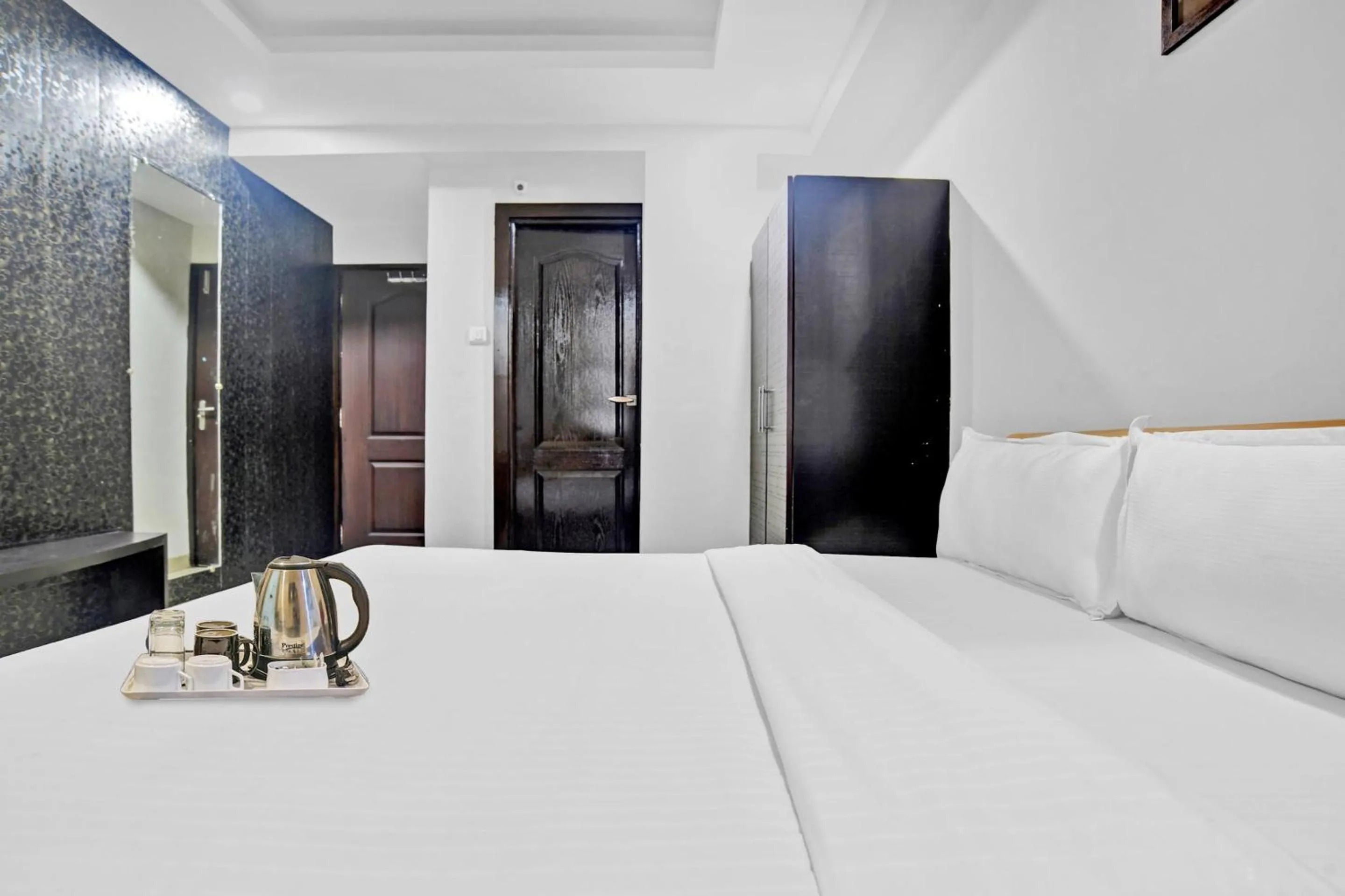 Bedroom, Bed in Super Townhouse Divya Palace