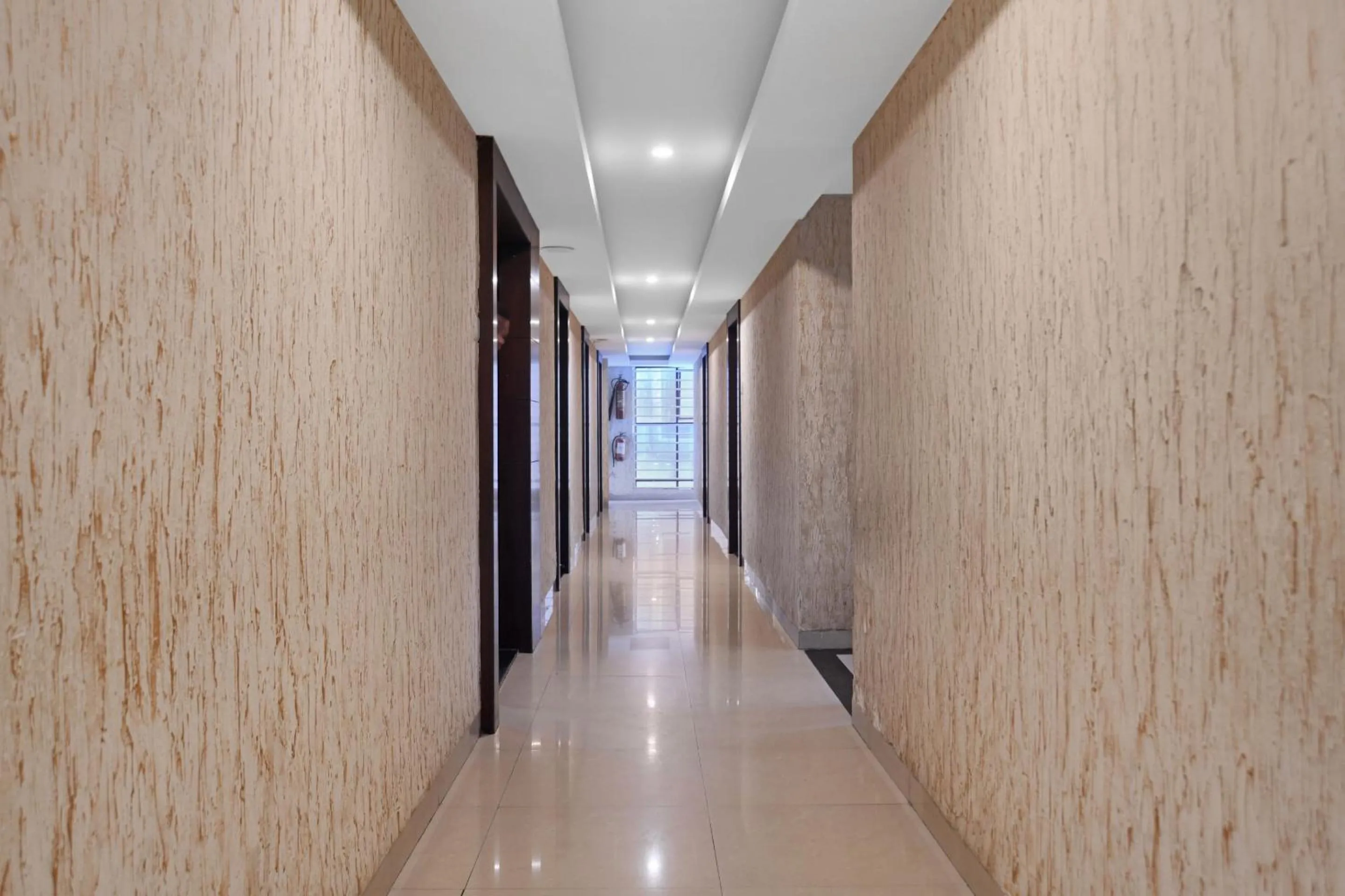 Lobby or reception in Super Townhouse Divya Palace