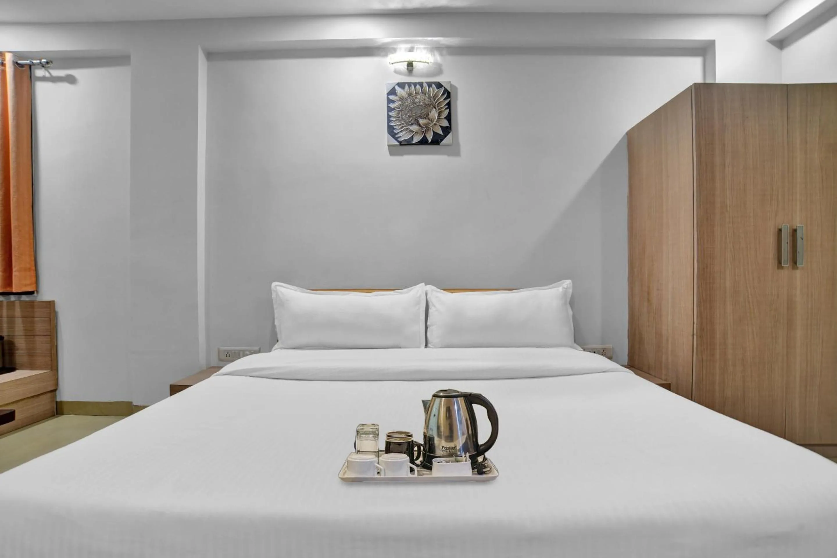 Bedroom, Bed in Super Townhouse Divya Palace
