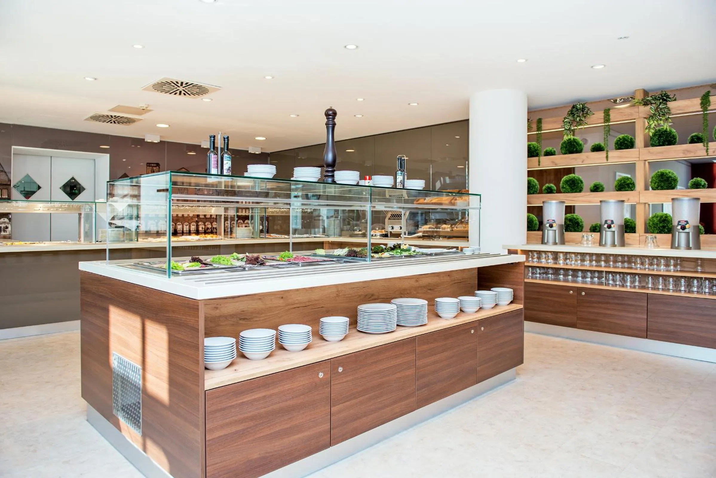 Restaurant/places to eat in Johanniter Gästehaus