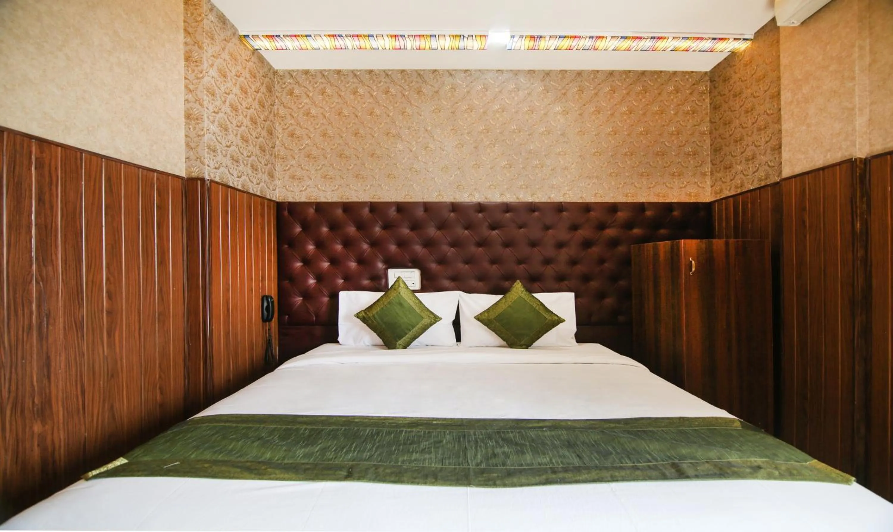 Bedroom, Bed in Hotel Dvaraka Inn