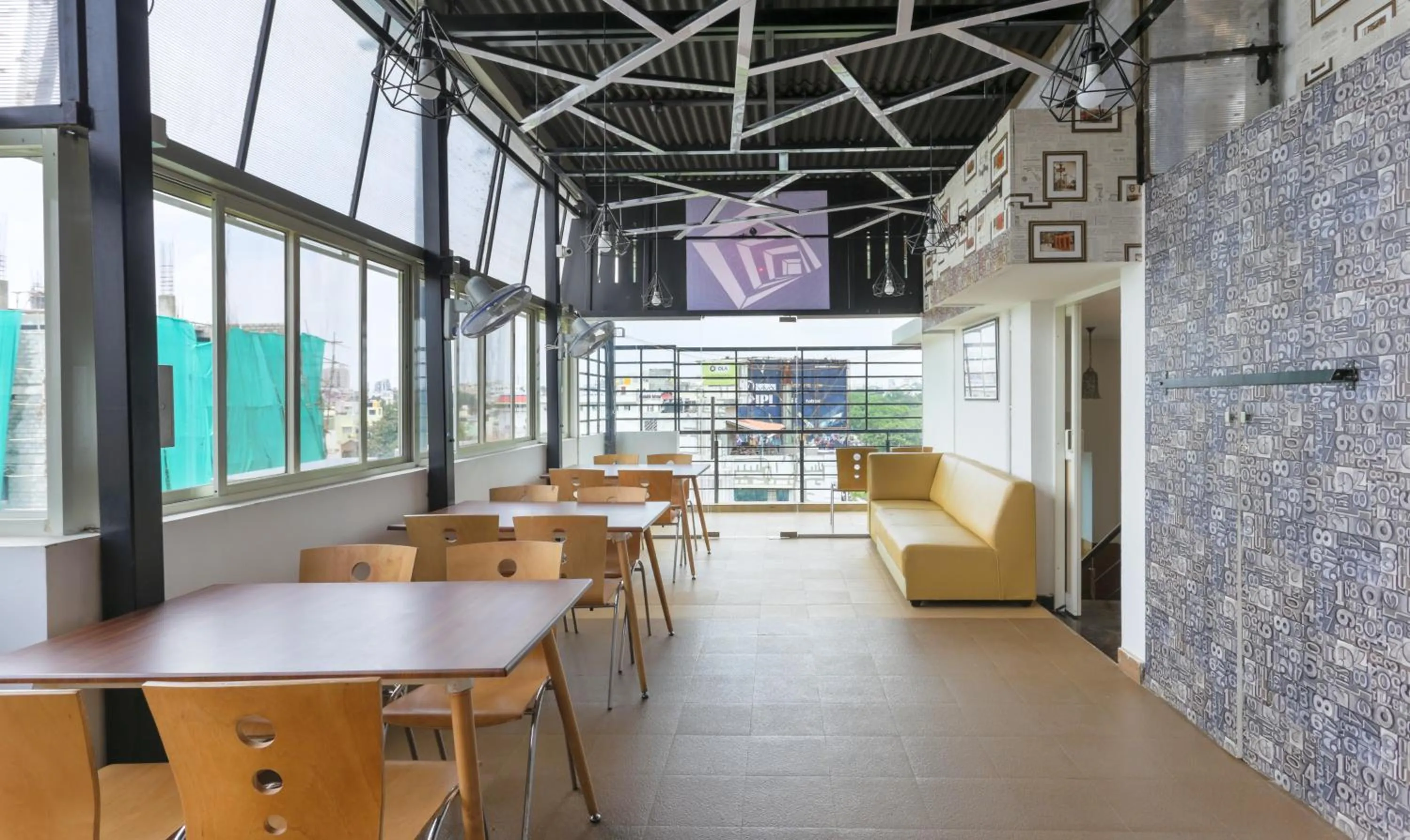 Breakfast in Hotel Dvaraka Inn