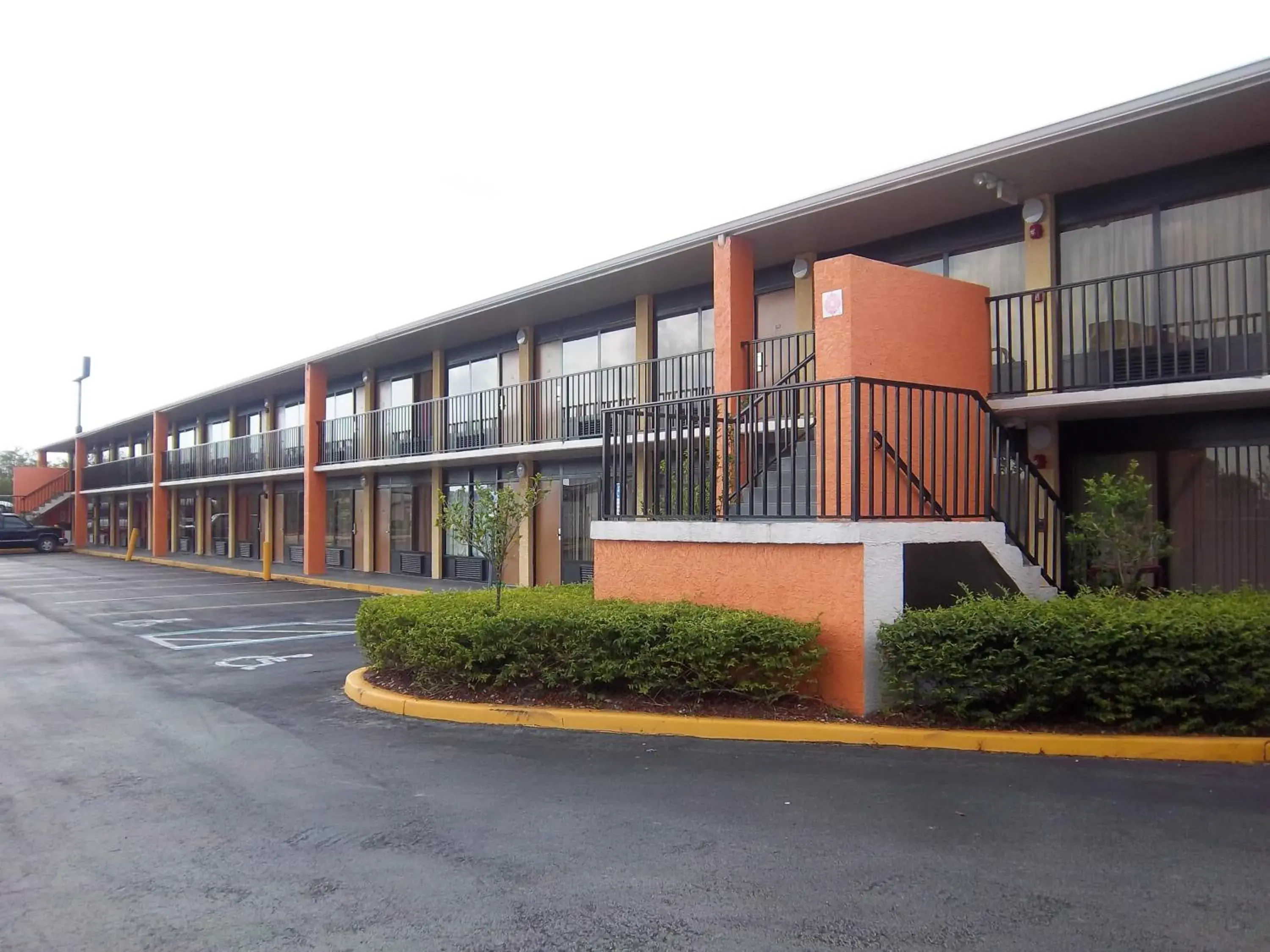 Facade/entrance, Property Building in Americas Best Value Inn Florida Turnpike & I-95