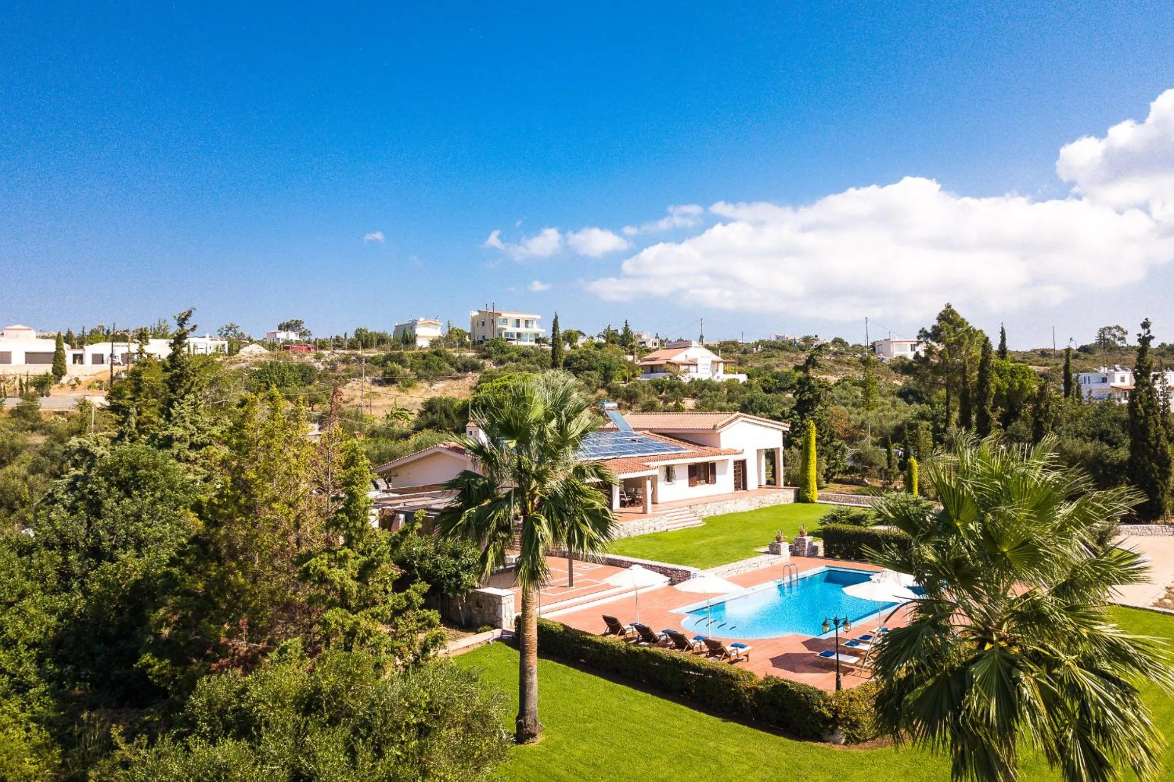 Villa Thealassa - Hanging Over the Sea by etouri