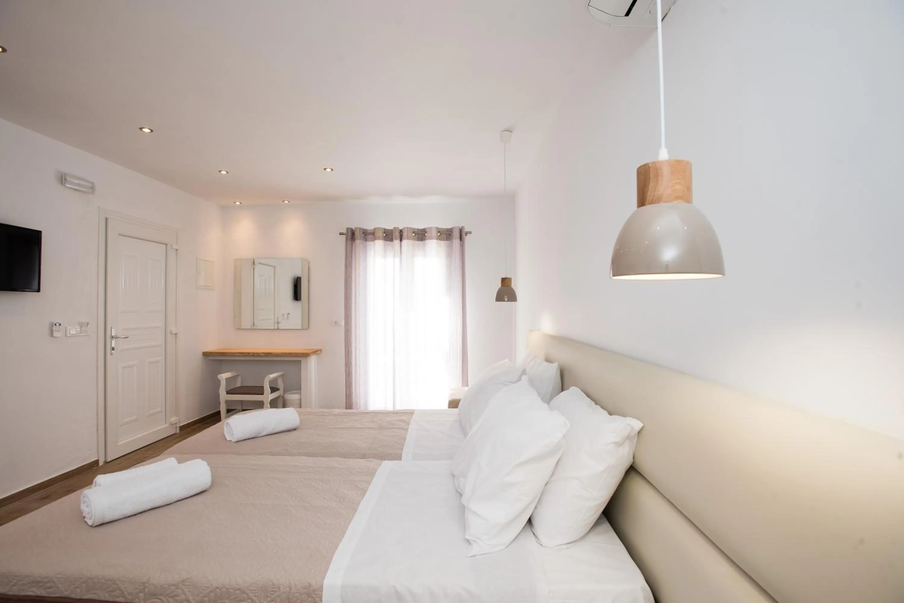 Photo of the whole room in Marina Blue Ornos