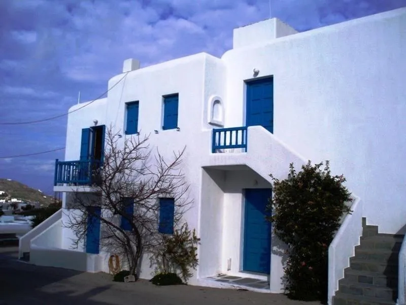 Facade/entrance in Marina Blue Ornos