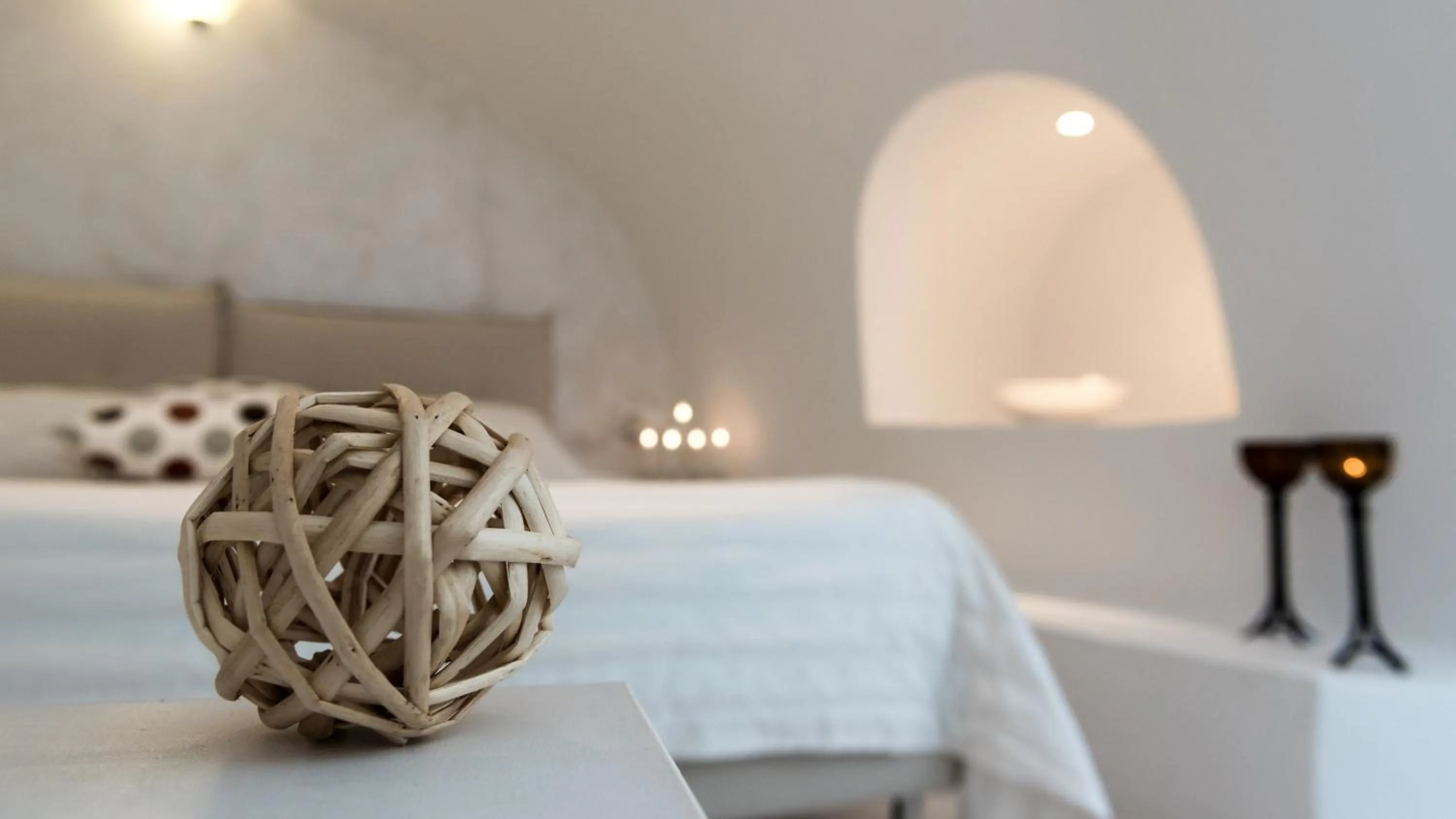 Decorative detail, Bed in Dream Island Hotel