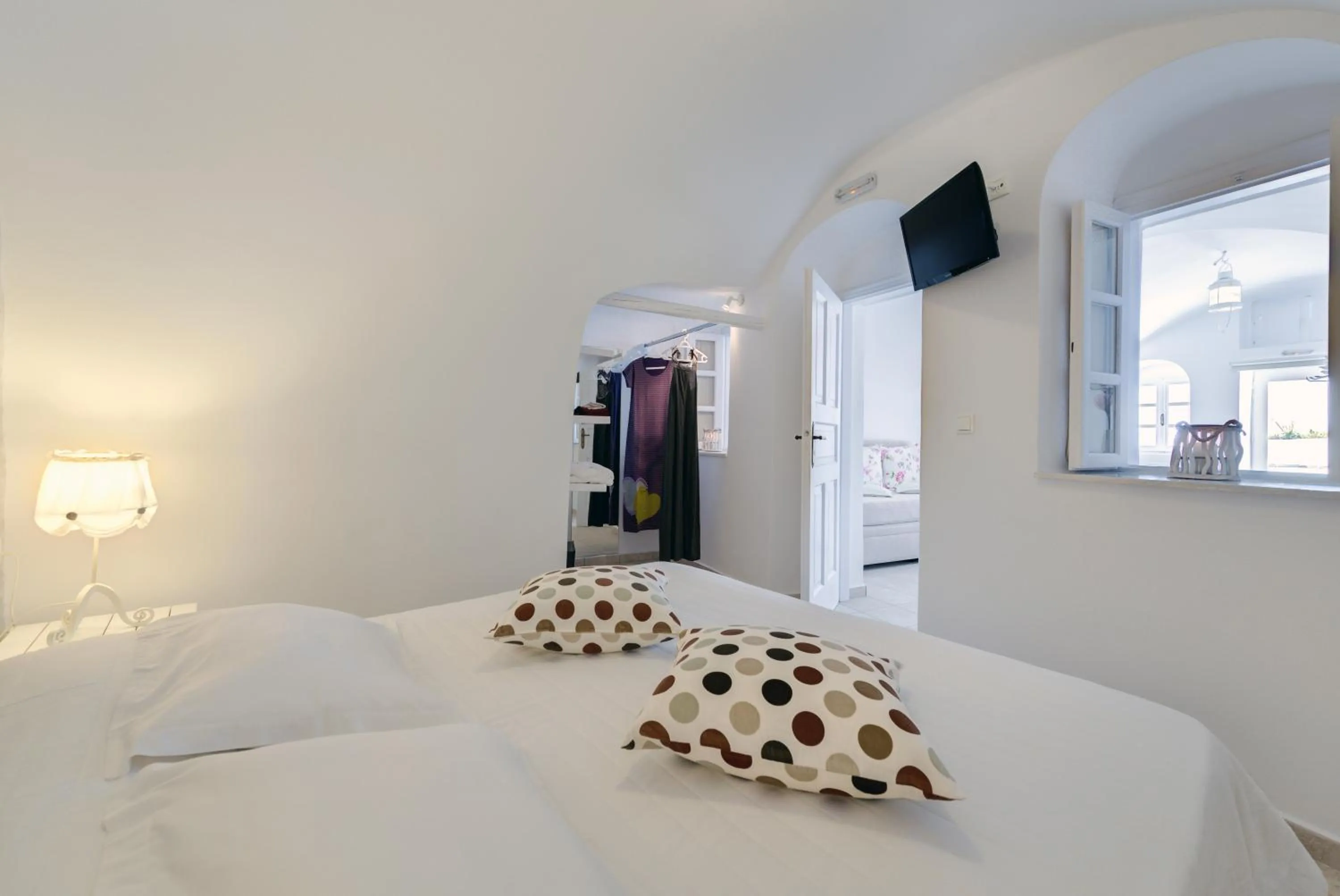 Photo of the whole room, Bed in Dream Island Hotel