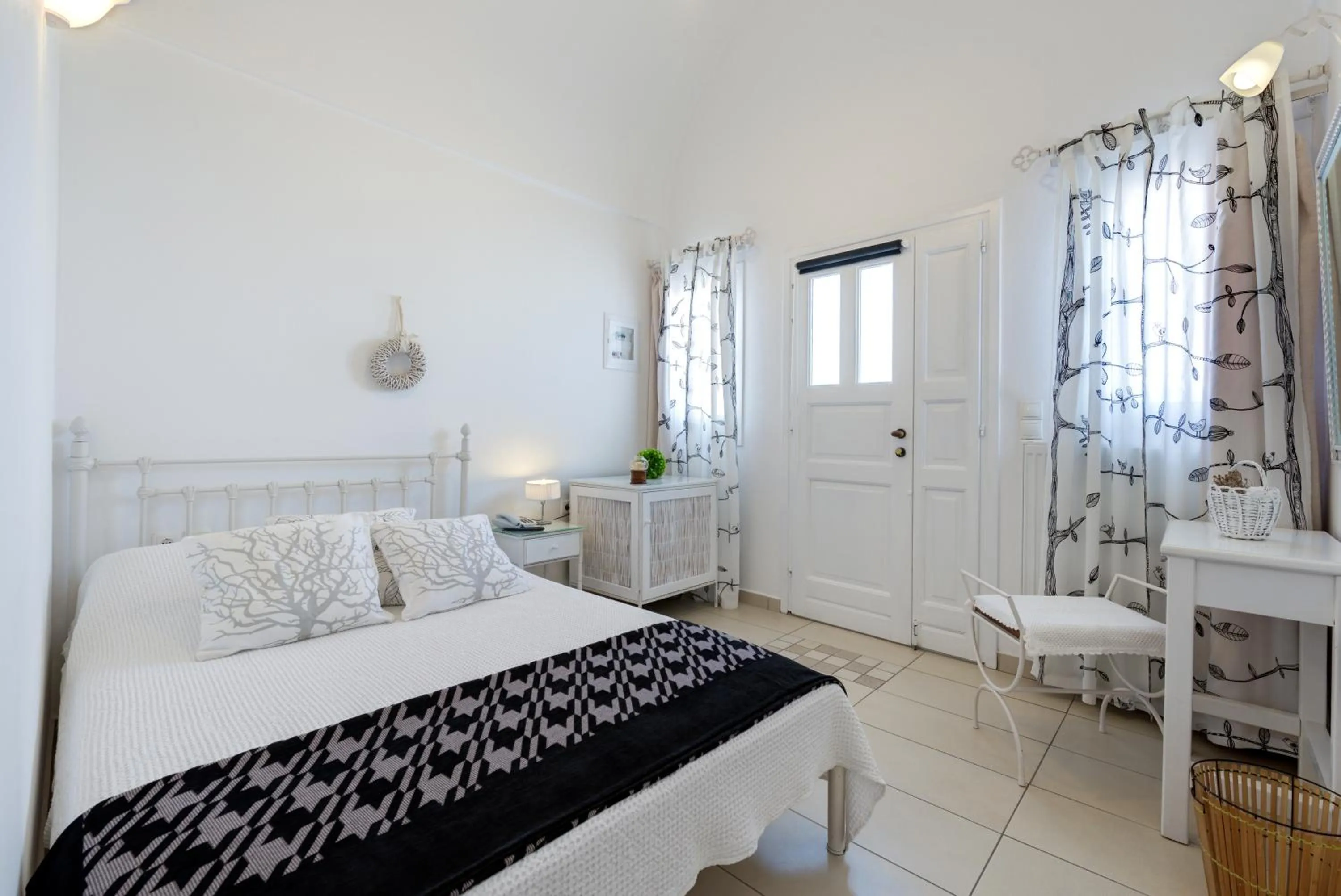 Photo of the whole room, Bed in Dream Island Hotel