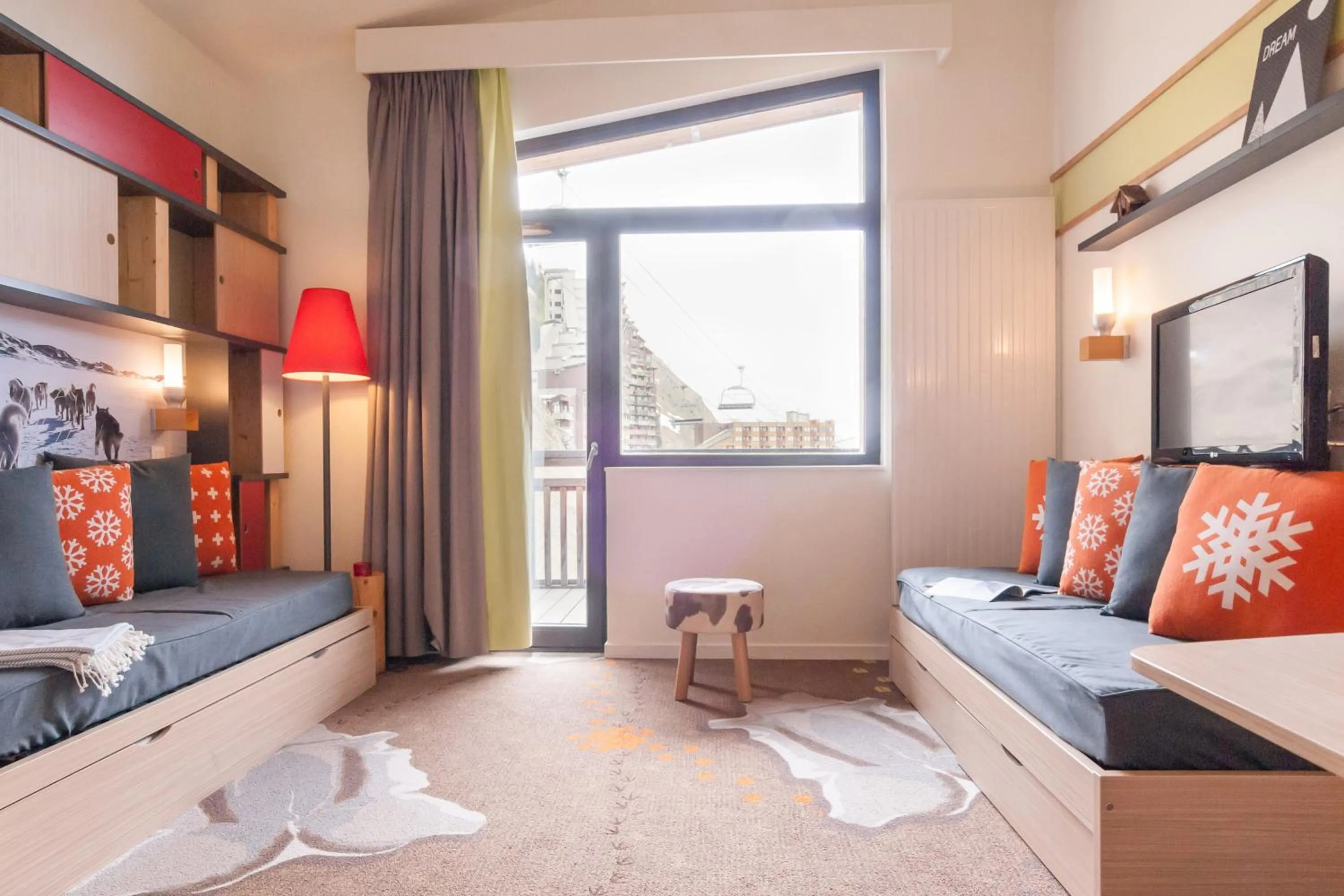 Communal lounge/ TV room, Bed in Résidence Pierre & Vacances Electra