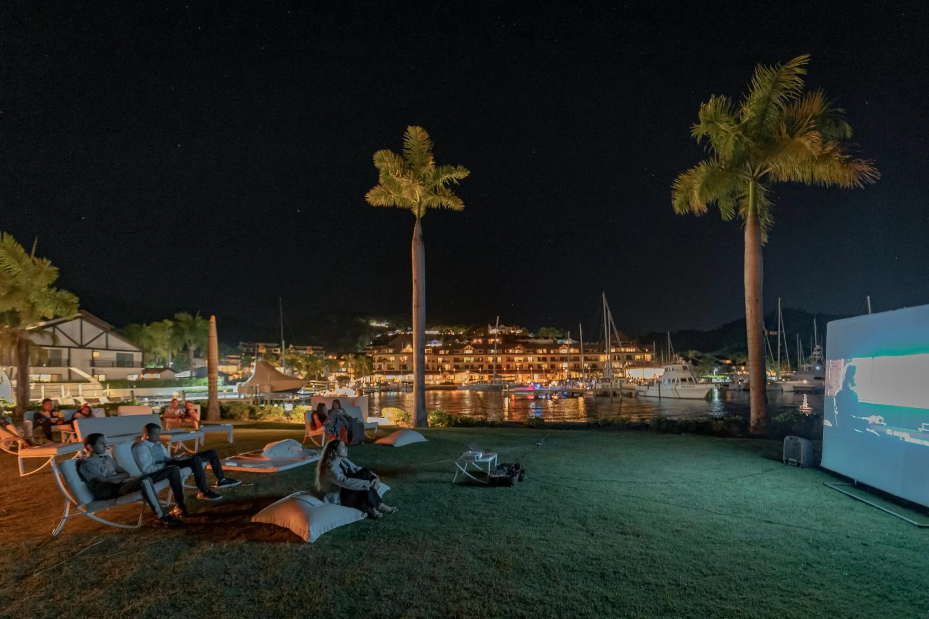 Activities in The Bannister Hotel & Yacht Club by Mint