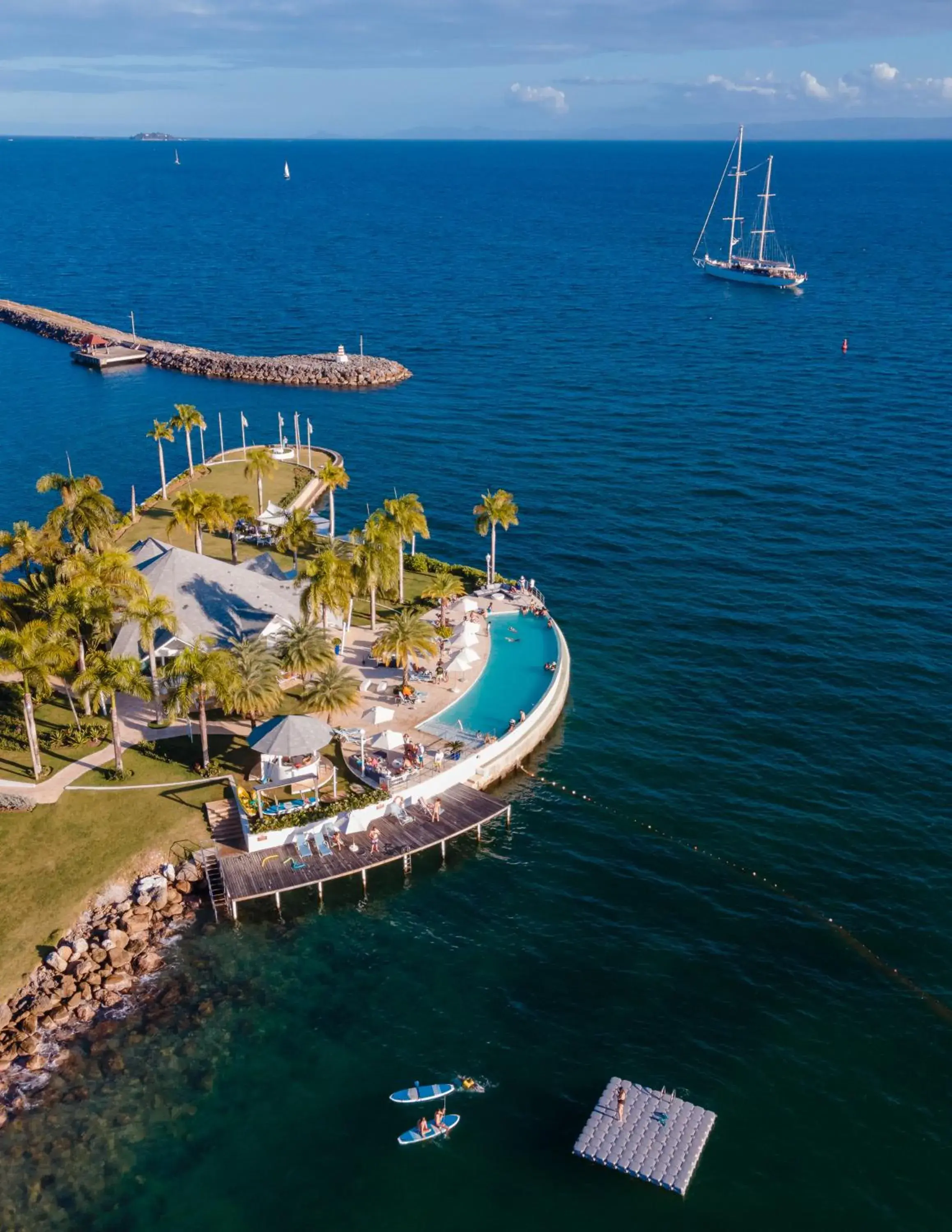 Restaurant/places to eat in The Bannister Hotel & Yacht Club by Mint Restaurant/places to eat in The Bannister Hotel & Yacht Club by Mint