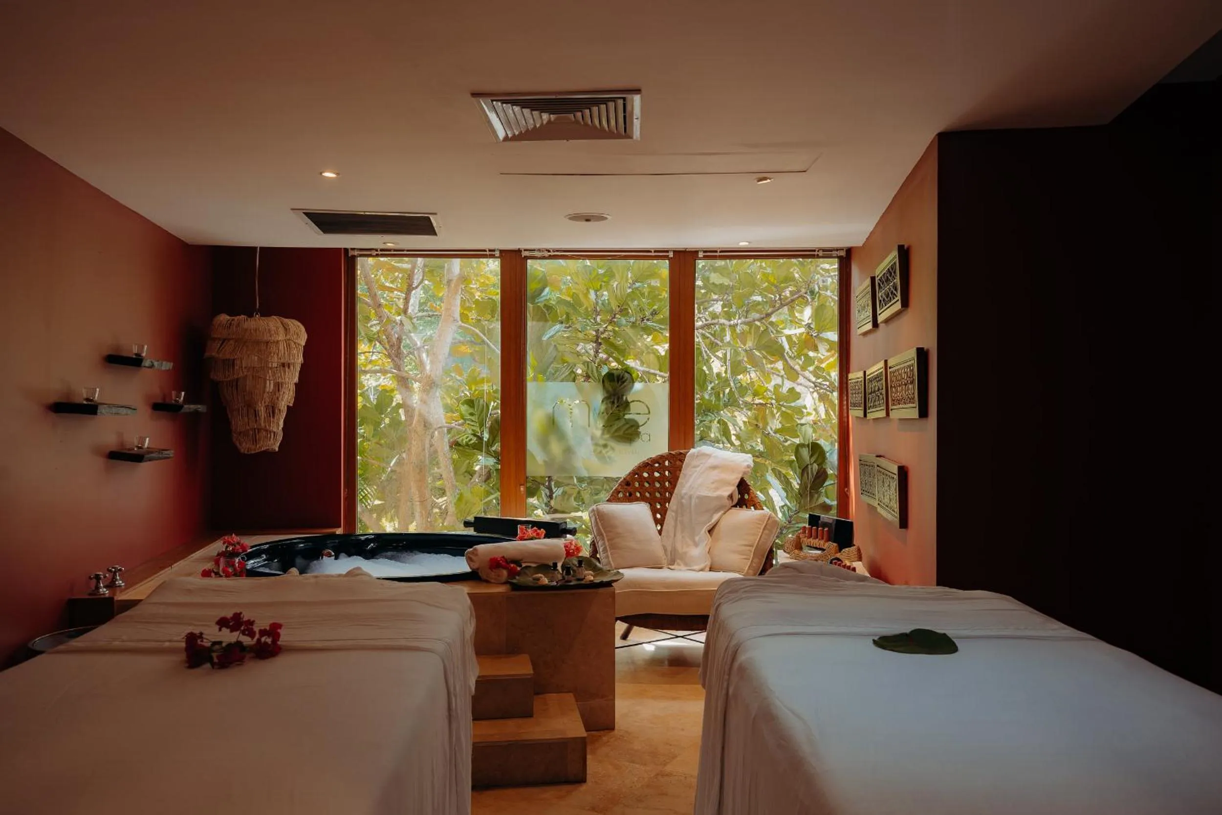 Spa and wellness centre/facilities, Bed in The Bannister Hotel & Yacht Club by Mint