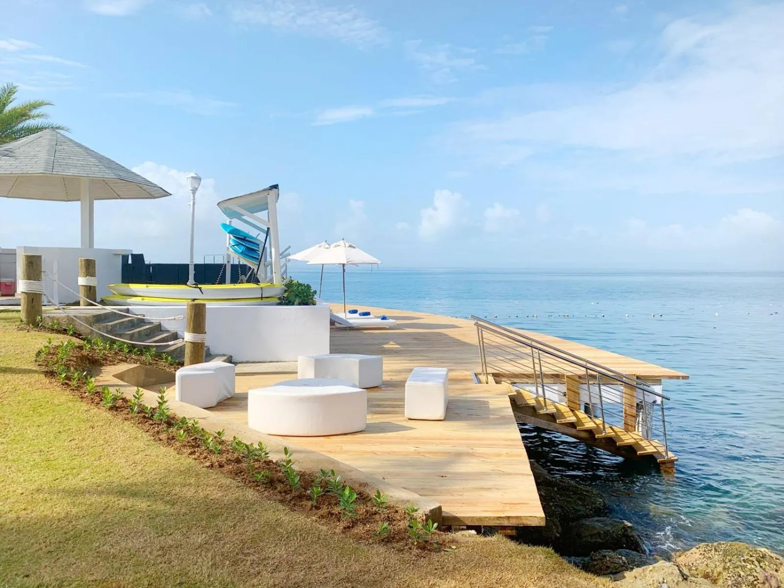 Area and facilities in The Bannister Hotel & Yacht Club by Mint