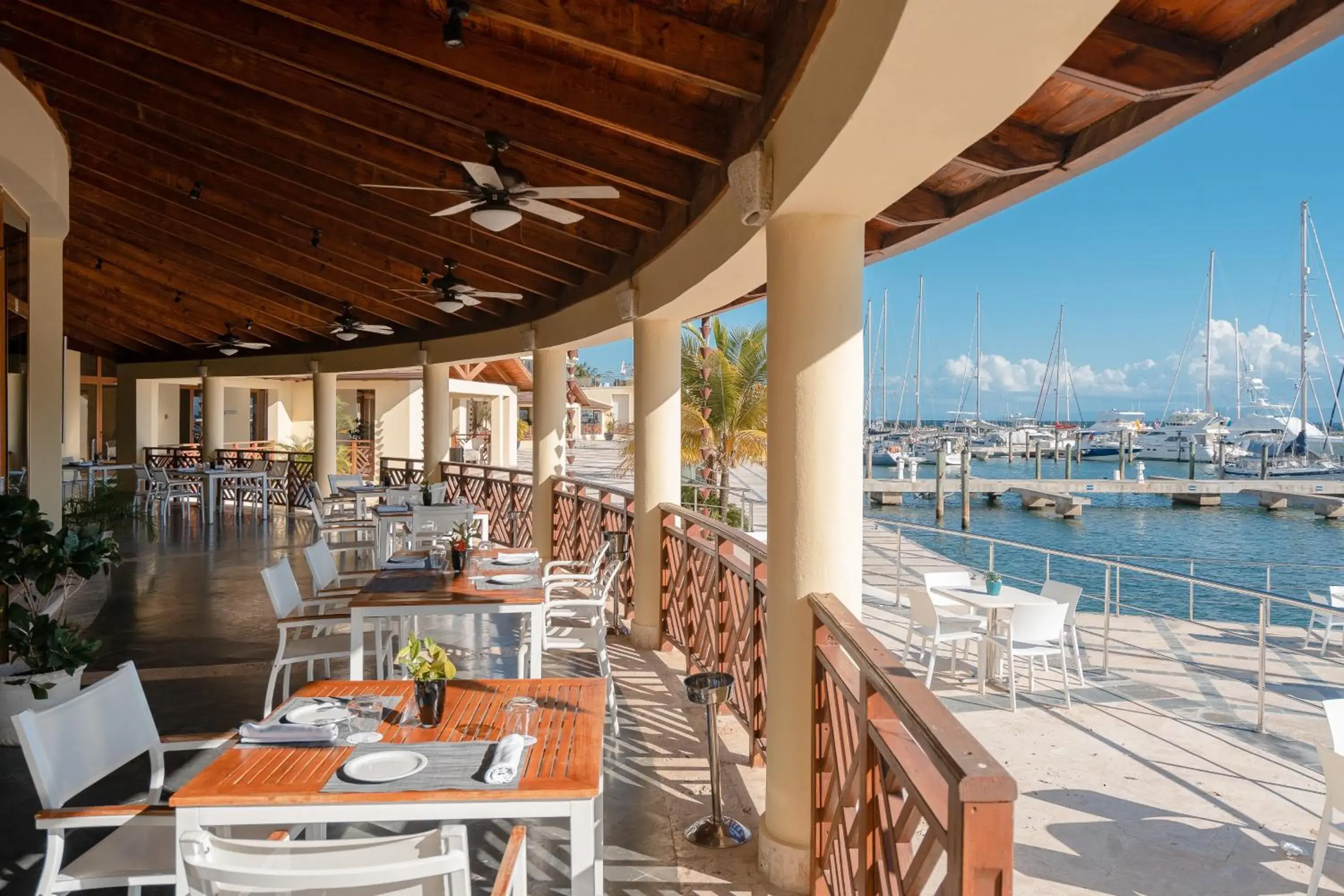 Restaurant/places to eat in The Bannister Hotel & Yacht Club by Mint Restaurant/places to eat in The Bannister Hotel & Yacht Club by Mint