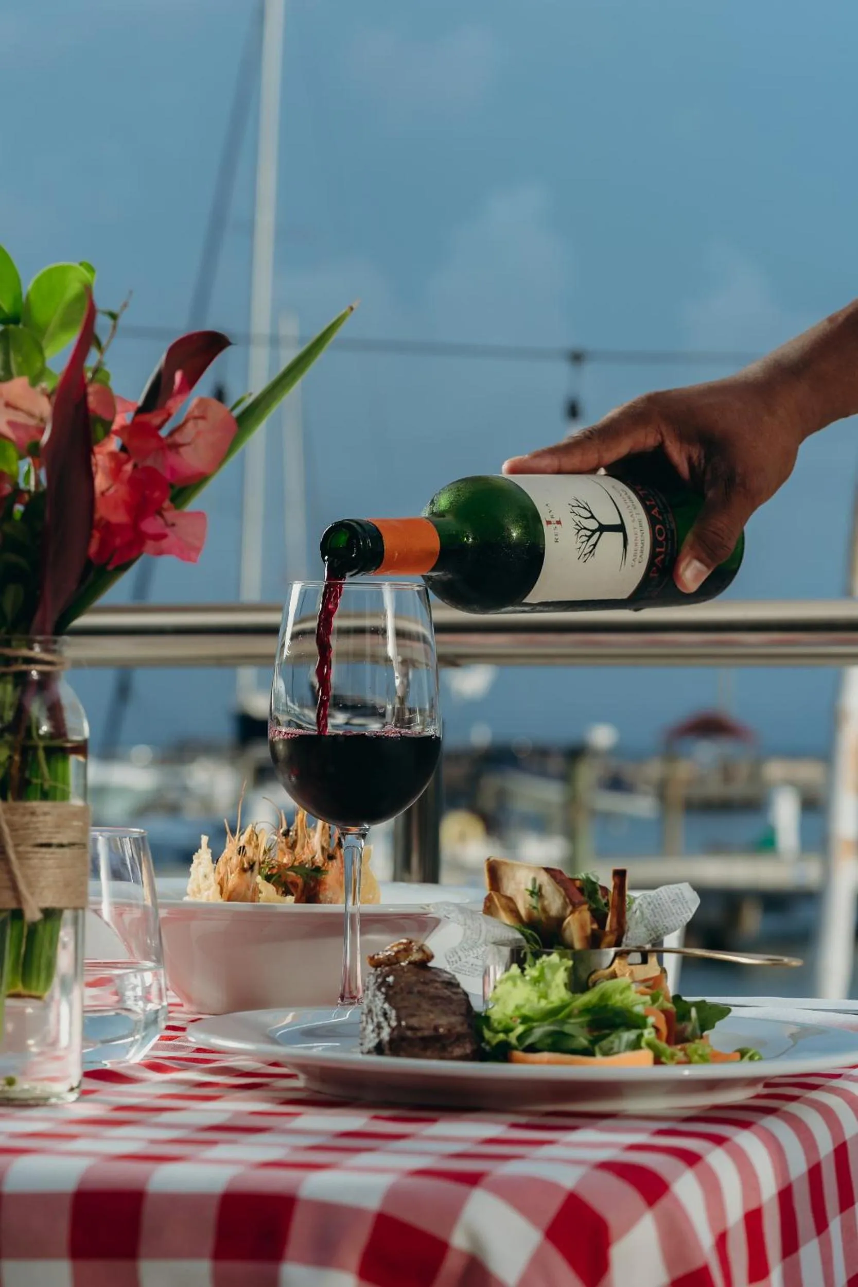 Restaurant/places to eat in The Bannister Hotel & Yacht Club by Mint