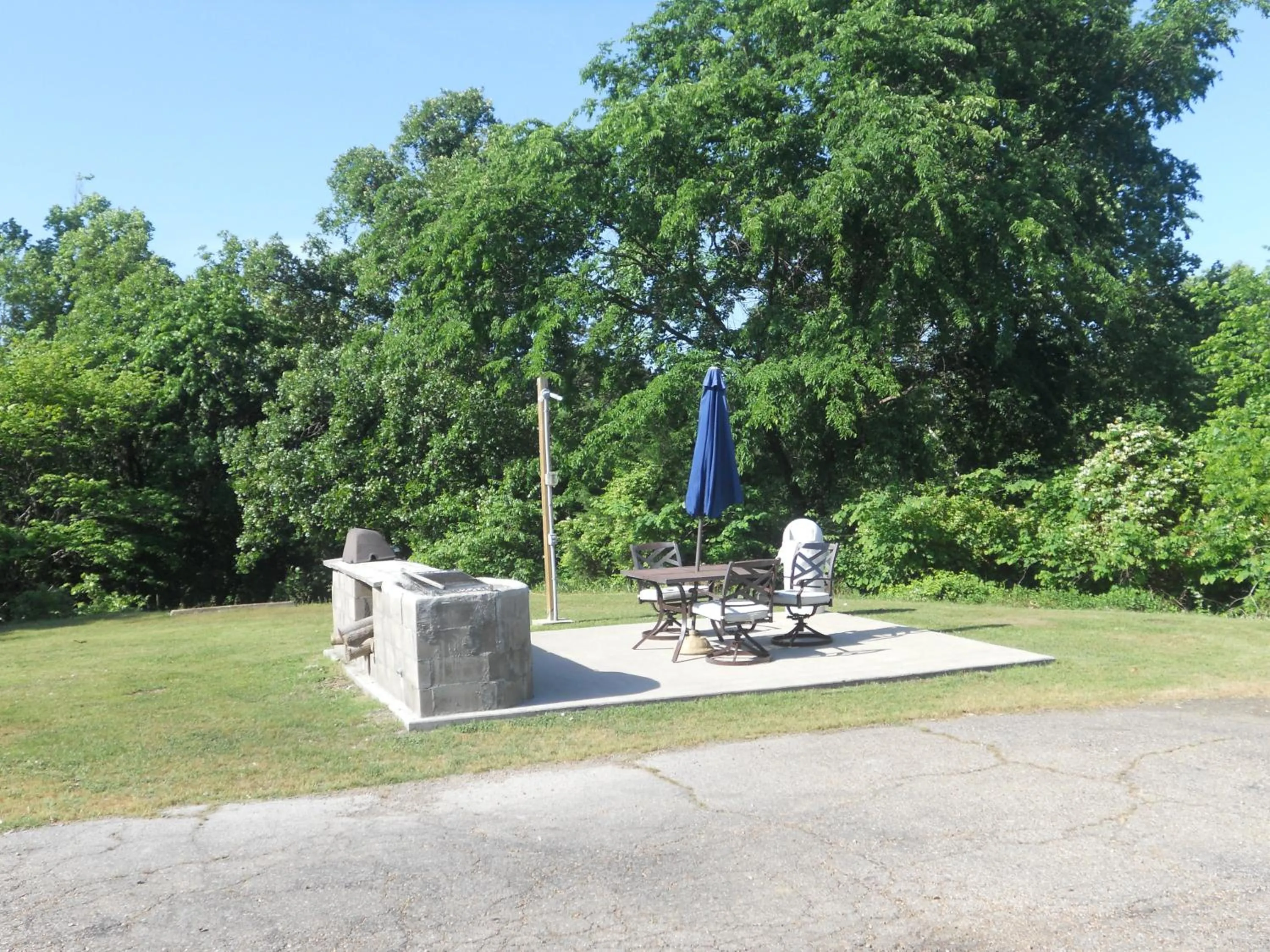 BBQ facilities in Wagner Inn