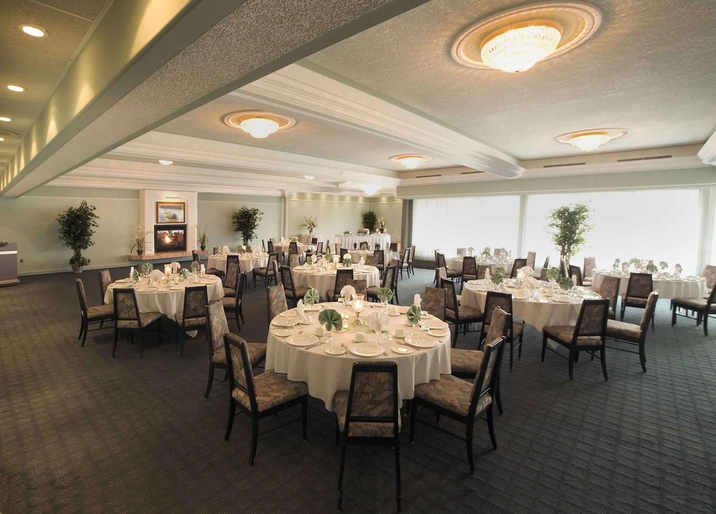 Banquet/Function facilities in Chateau Louis Hotel & Conference Centre