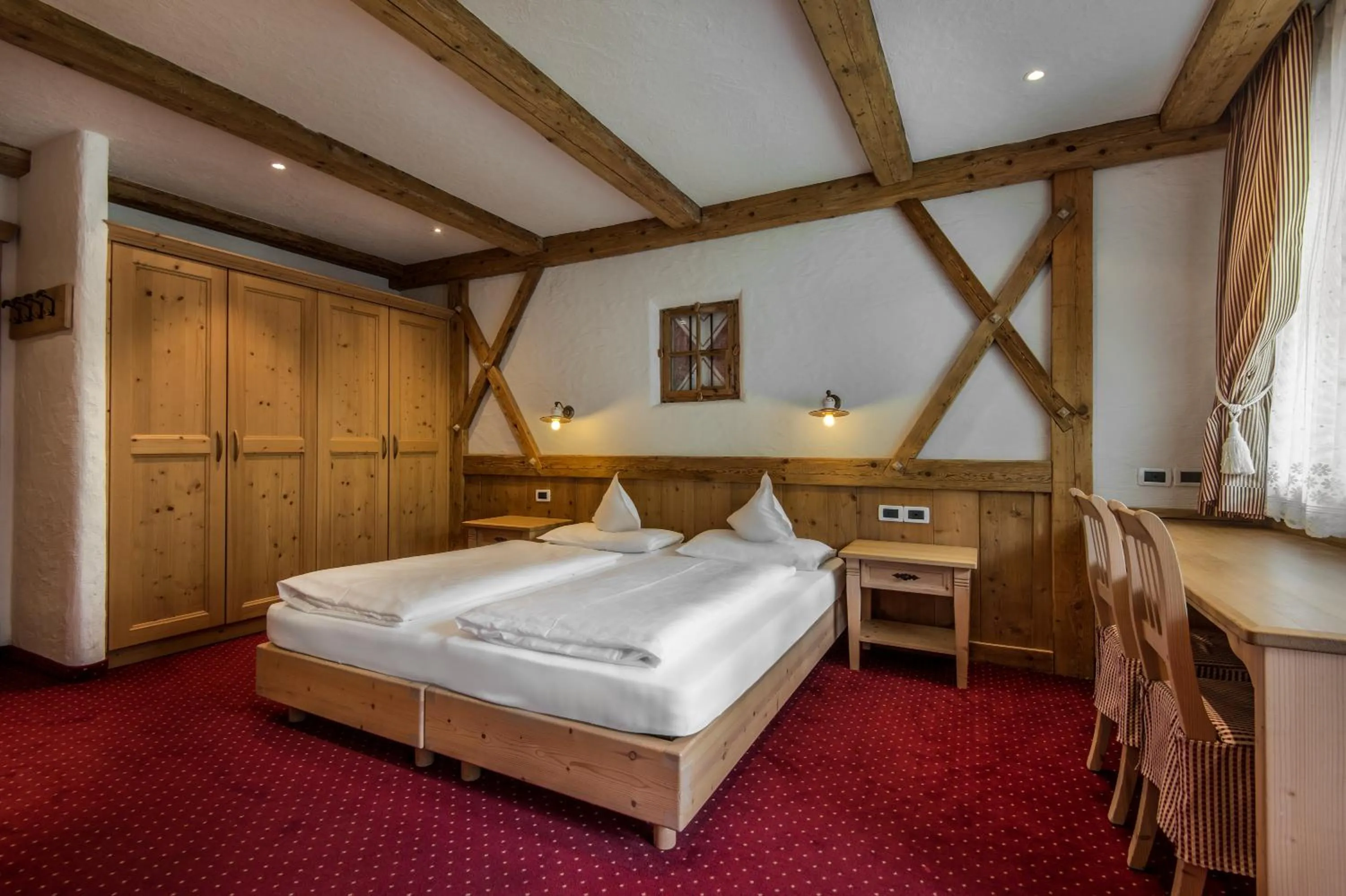 Photo of the whole room, Bed in Hotel Gran Ciasa