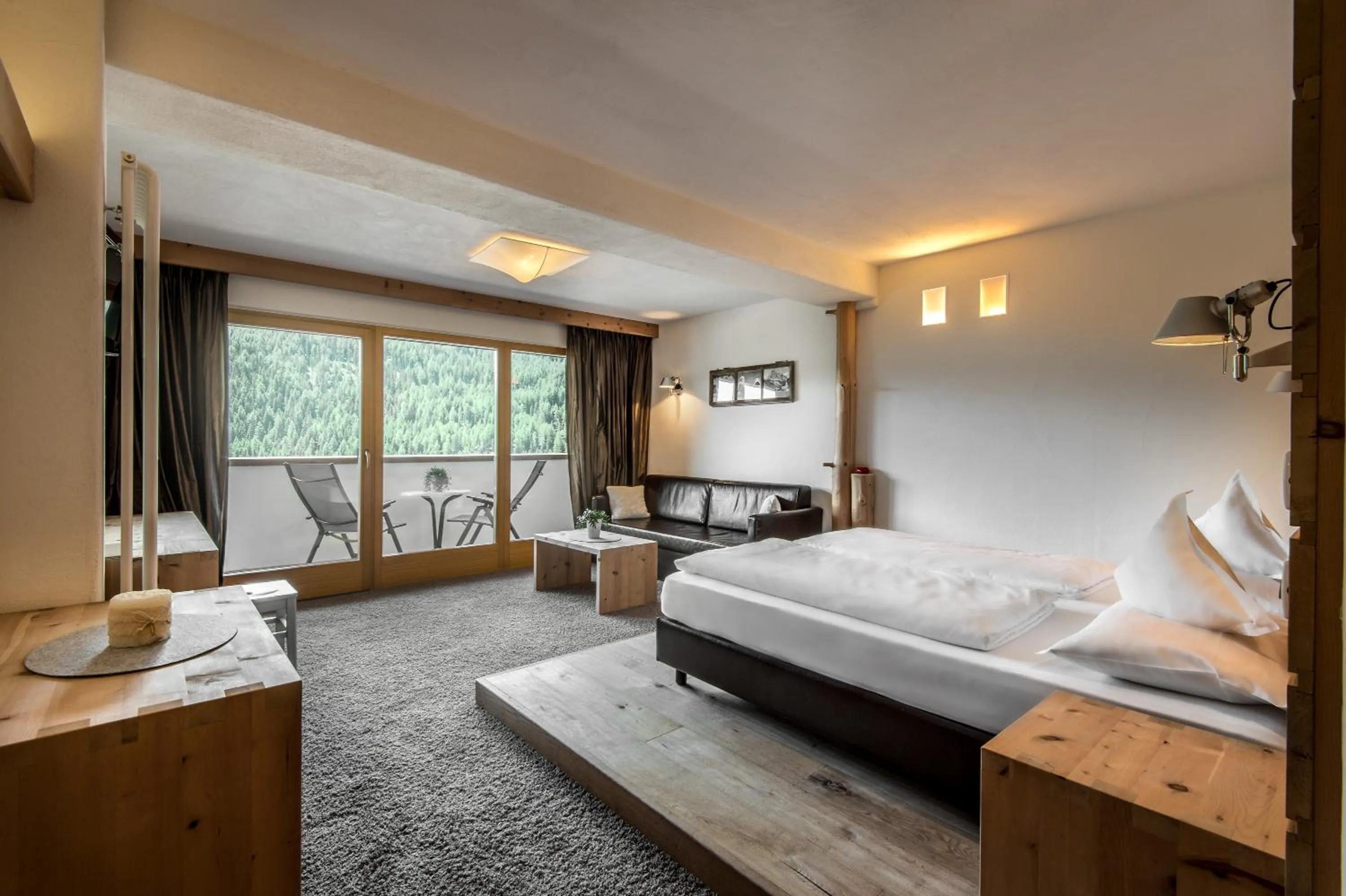 Photo of the whole room, Bed in Hotel Gran Ciasa