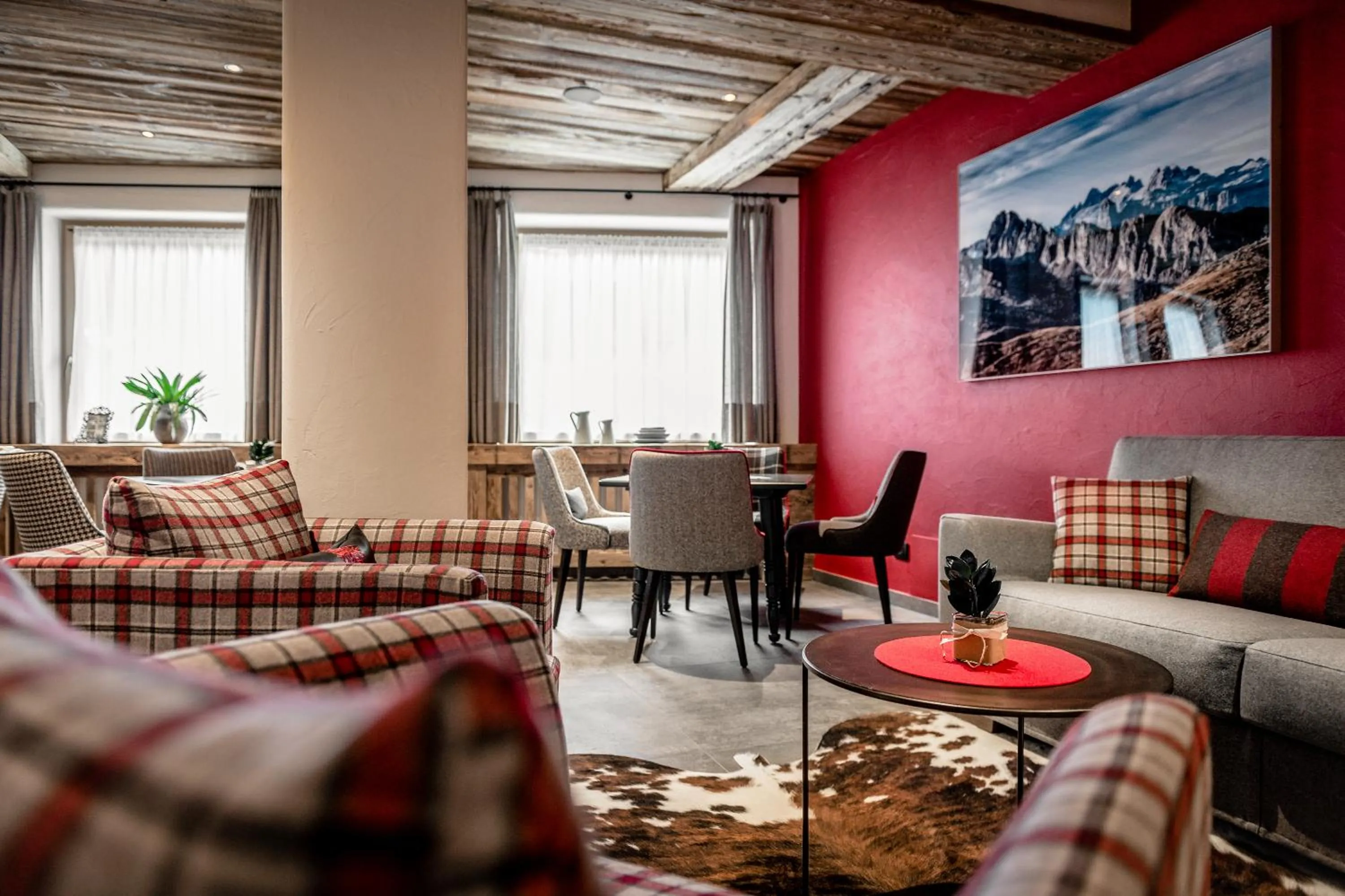 Communal lounge/ TV room in Hotel Gran Ciasa