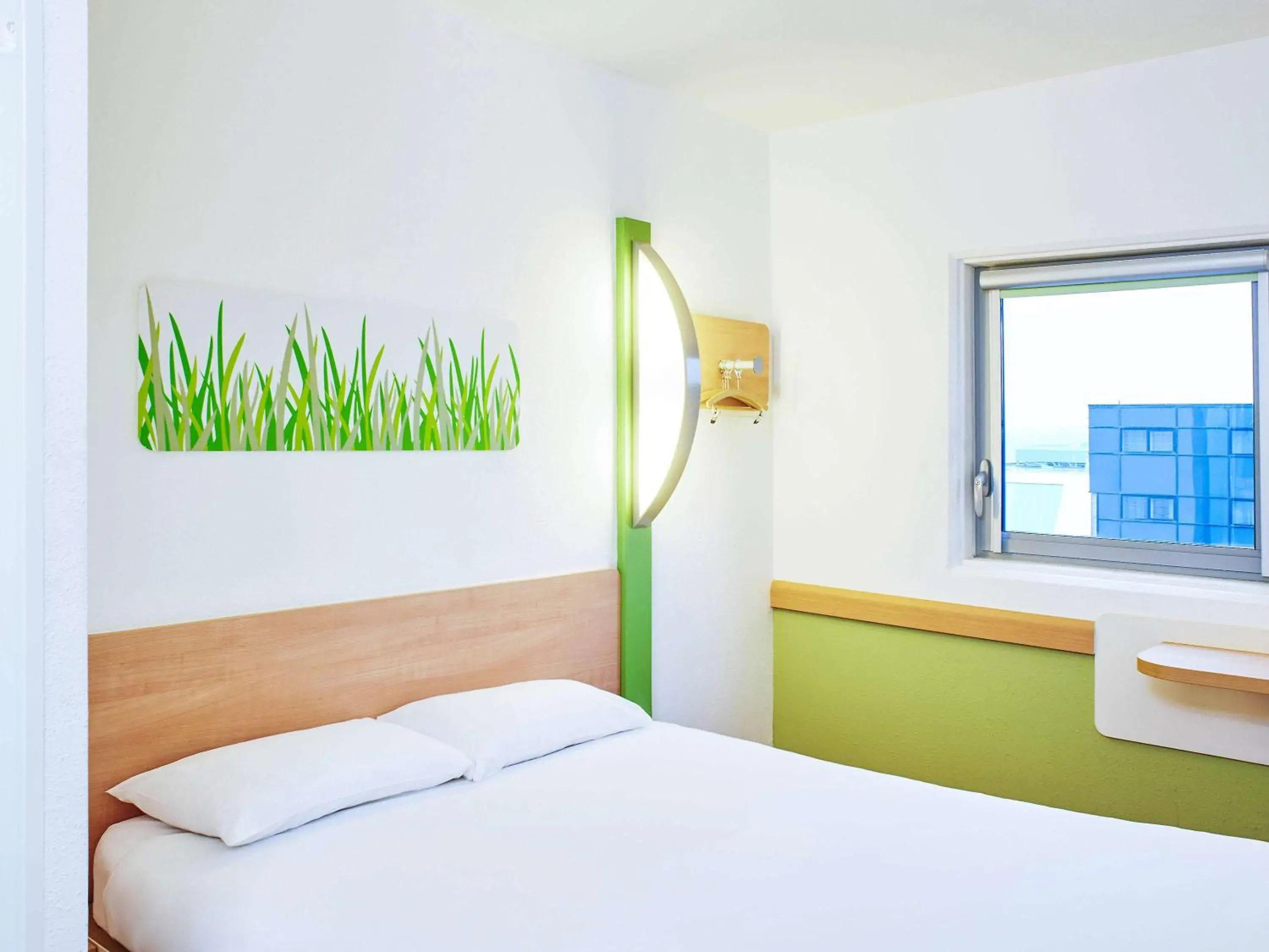 Photo of the whole room, Bed in ibis budget Birmingham International Airport – NEC