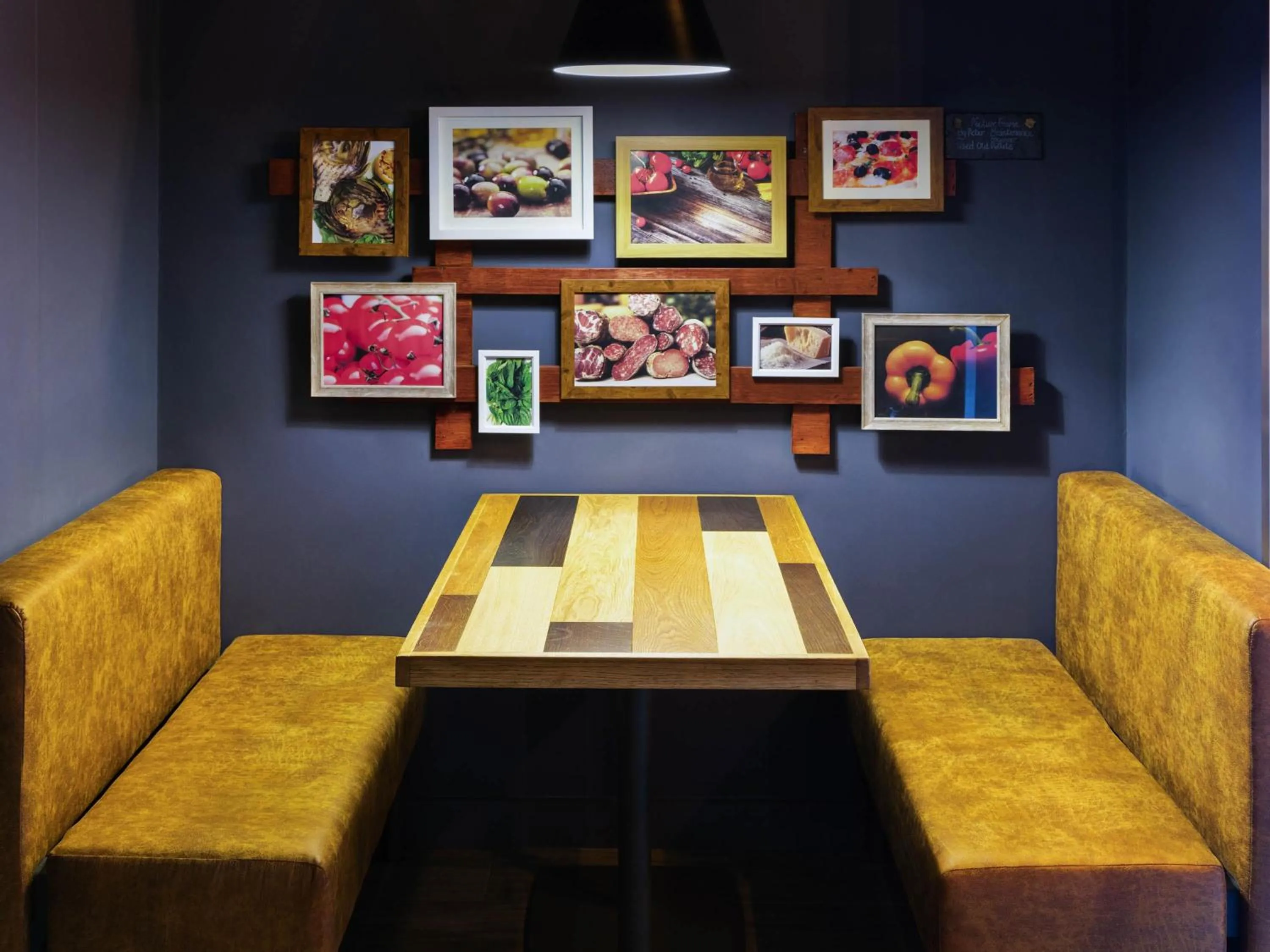 Restaurant/places to eat in ibis budget Birmingham Airport Terminal Building - NEC