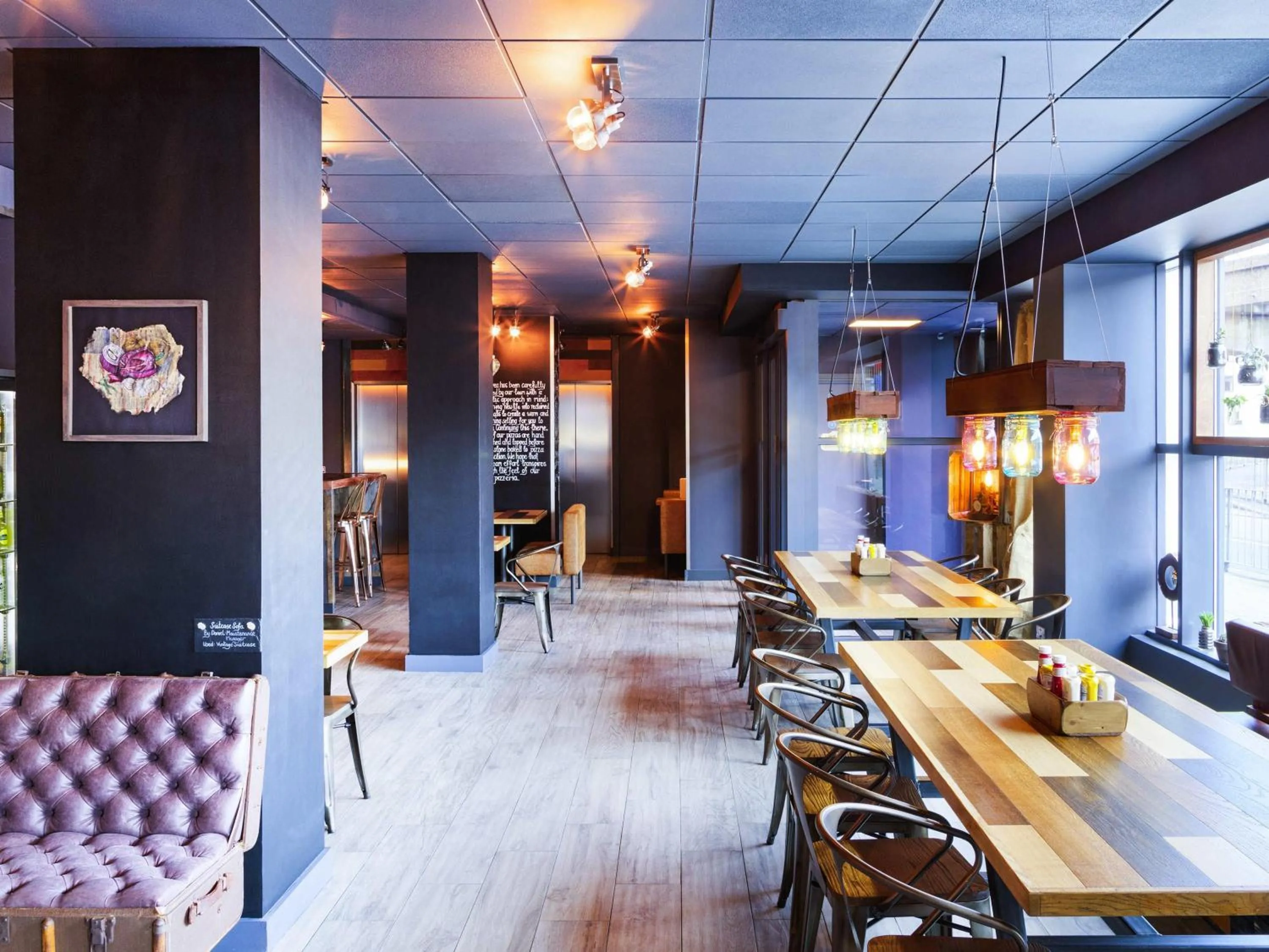 Restaurant/places to eat in ibis budget Birmingham Airport Terminal Building - NEC